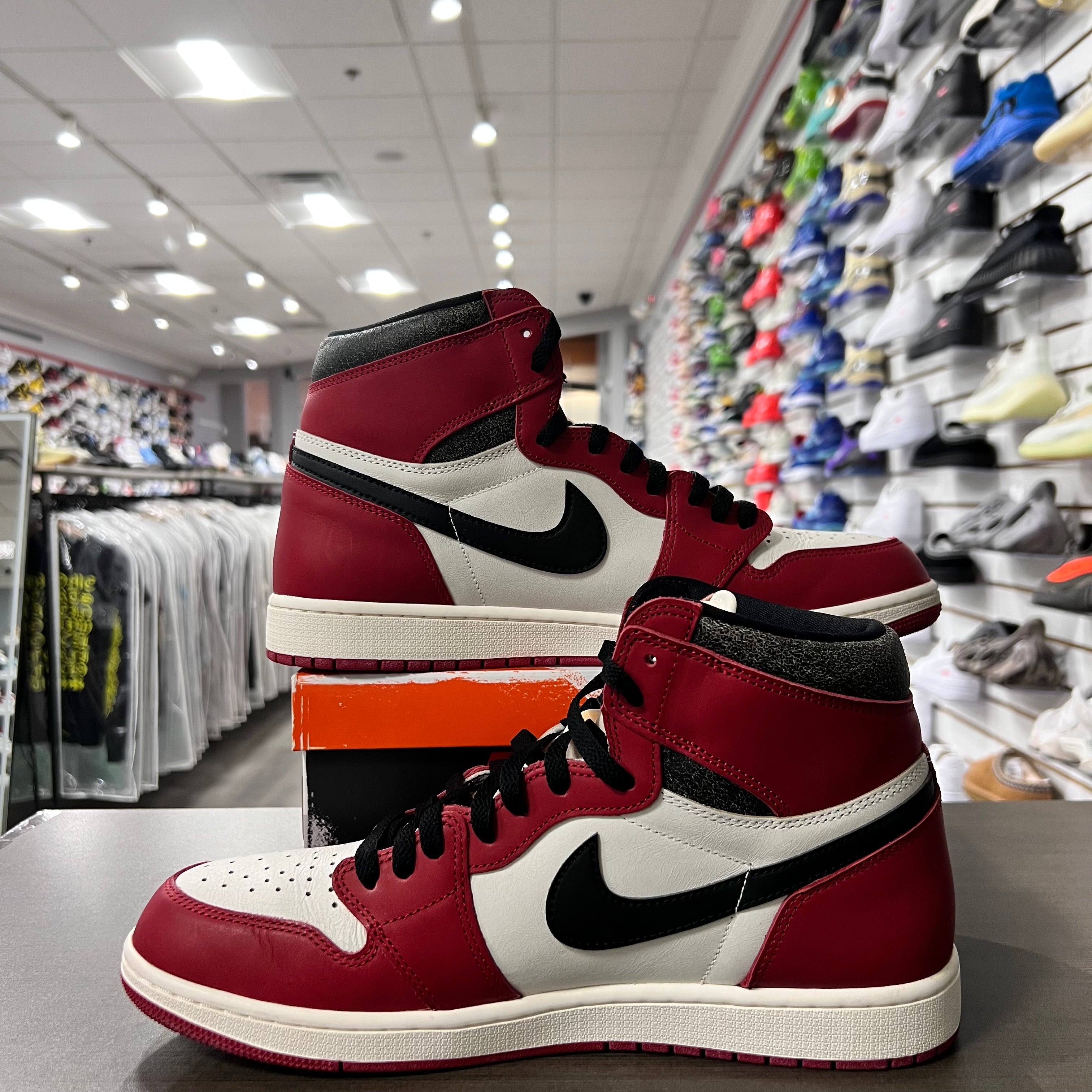 Jordan Retro 1 High Og Mens Lost And Found (Lightly Worn)