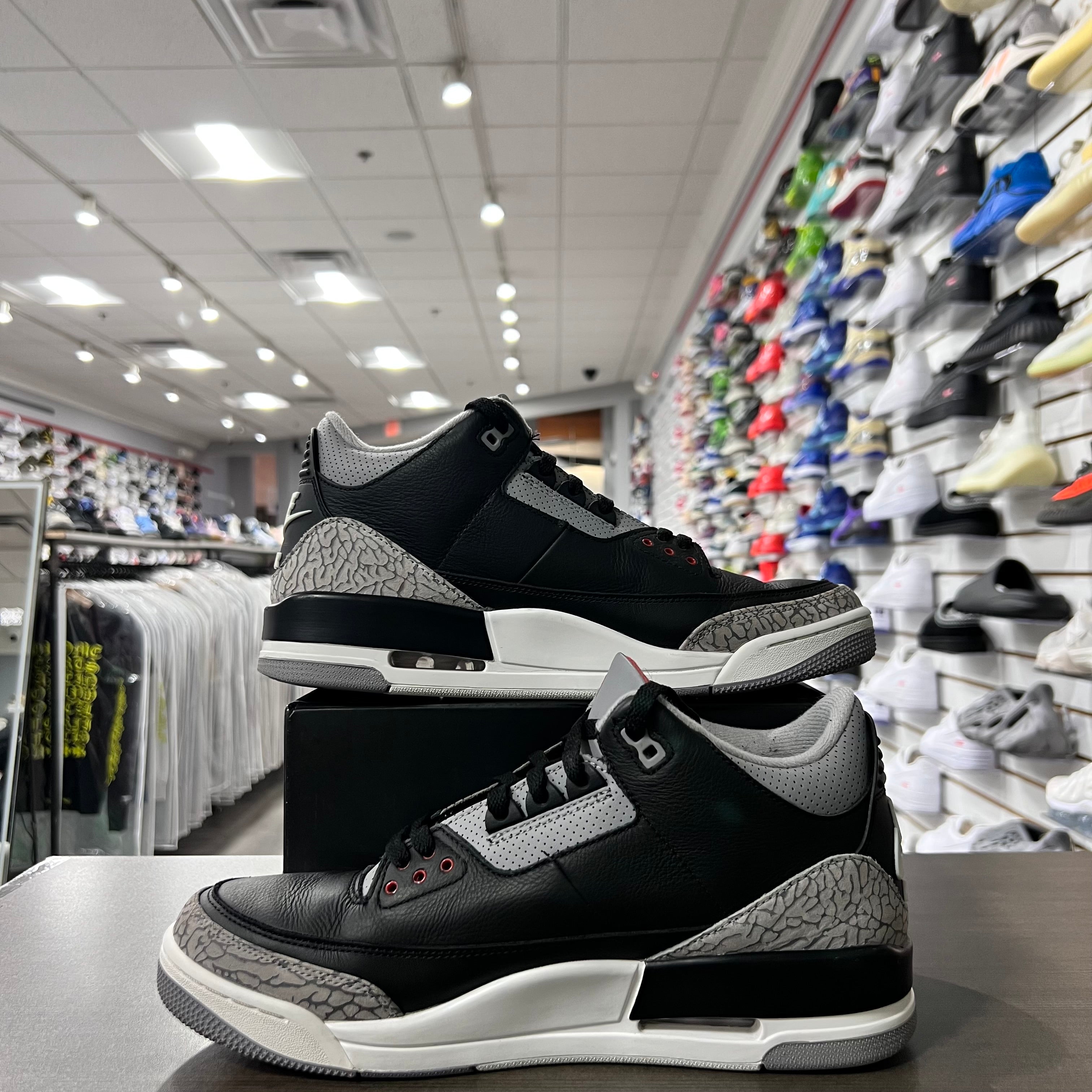 Jordan Retro 3 Mens Black Cement (2024)(Lightly Worn)