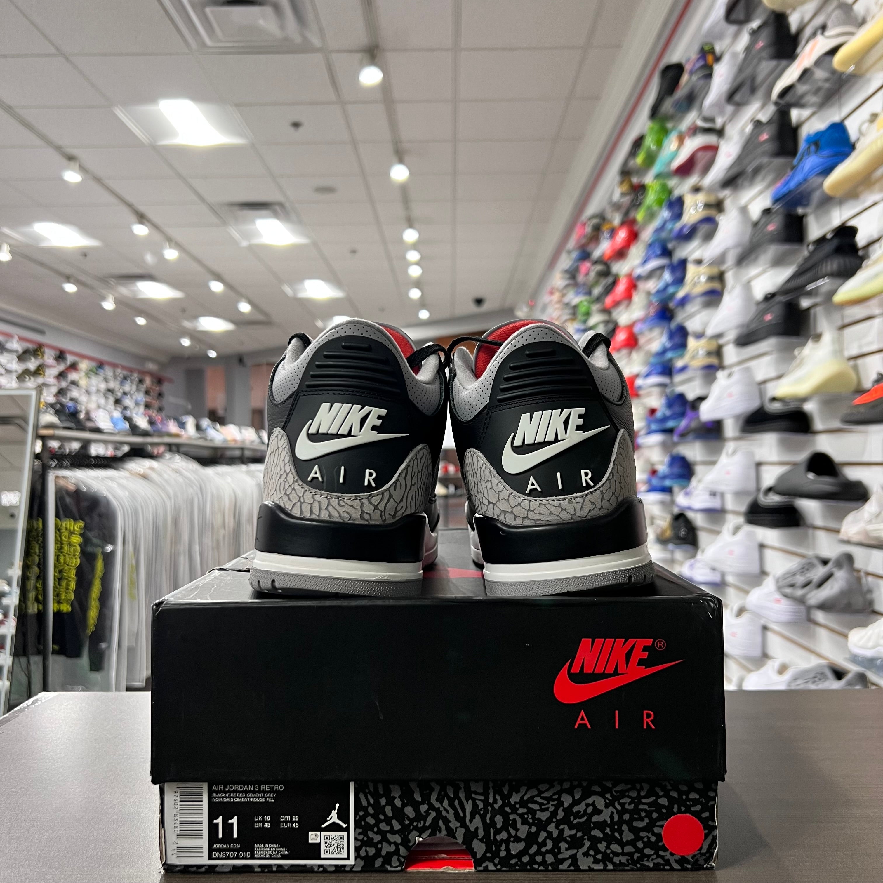 Jordan Retro 3 Mens Black Cement (2024)(Lightly Worn)