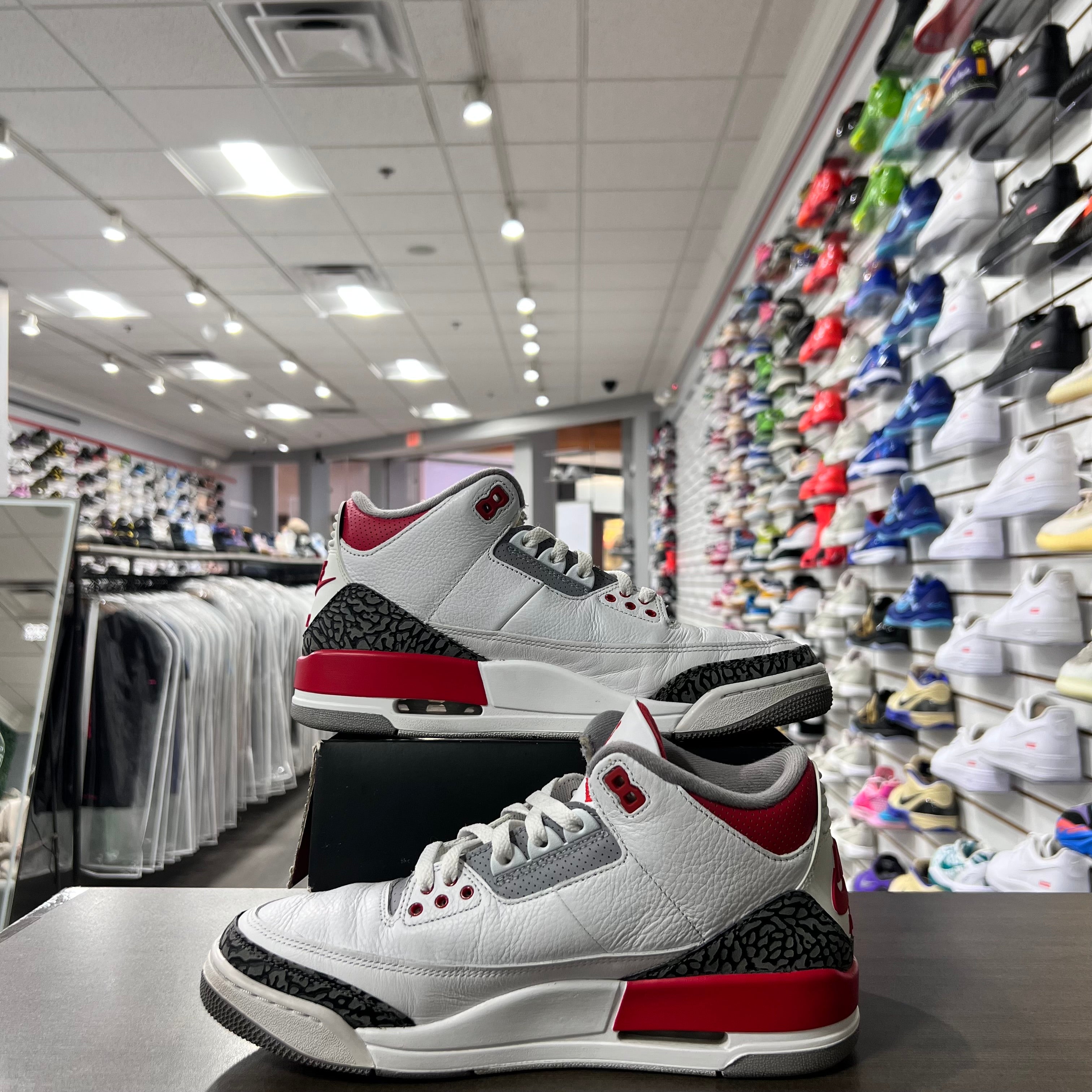 Jordan Retro 3 Mens Fire Red (Lightly Worn)