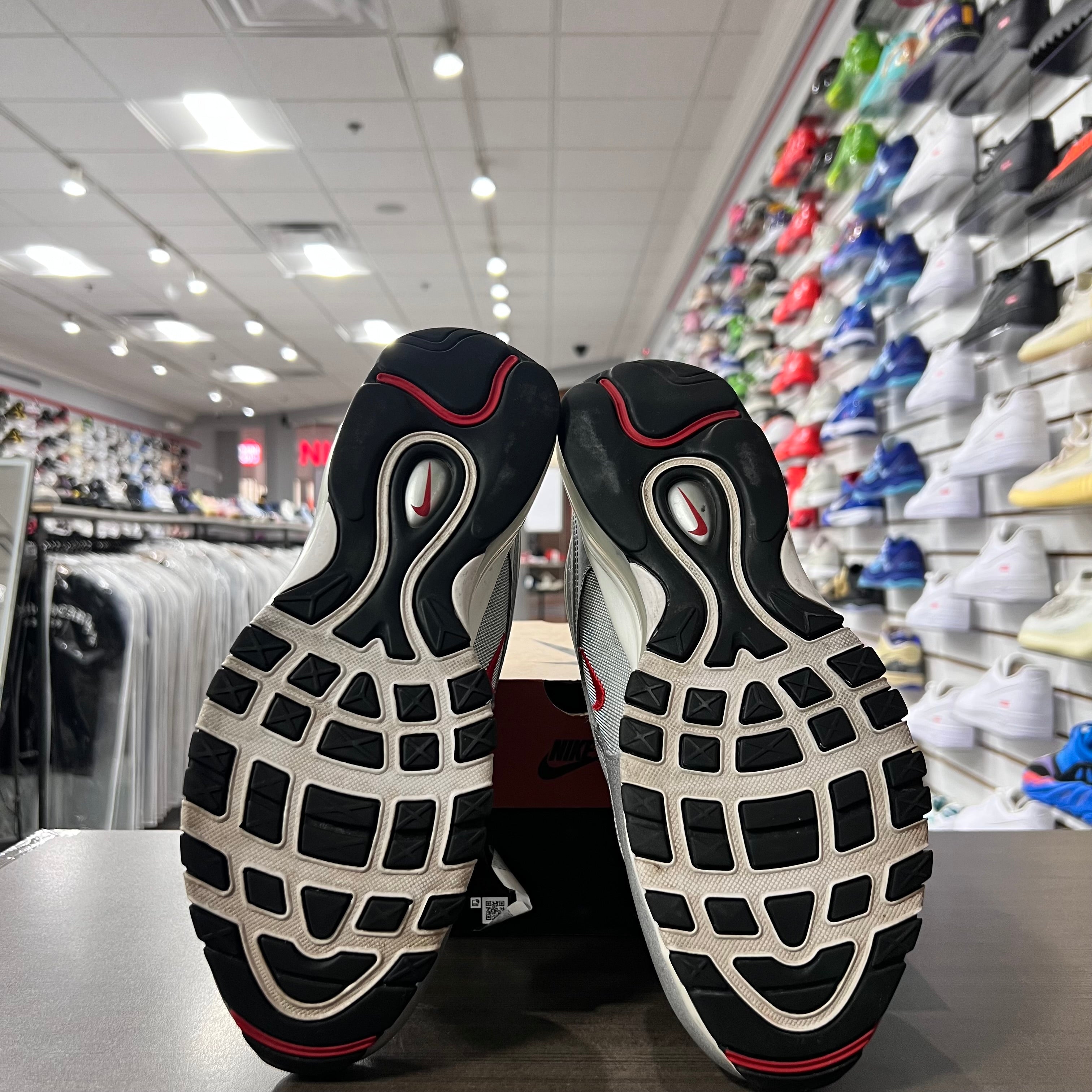 Nike Air Max 97 OG Silver Bullet (2022)(Lightly Worn)
