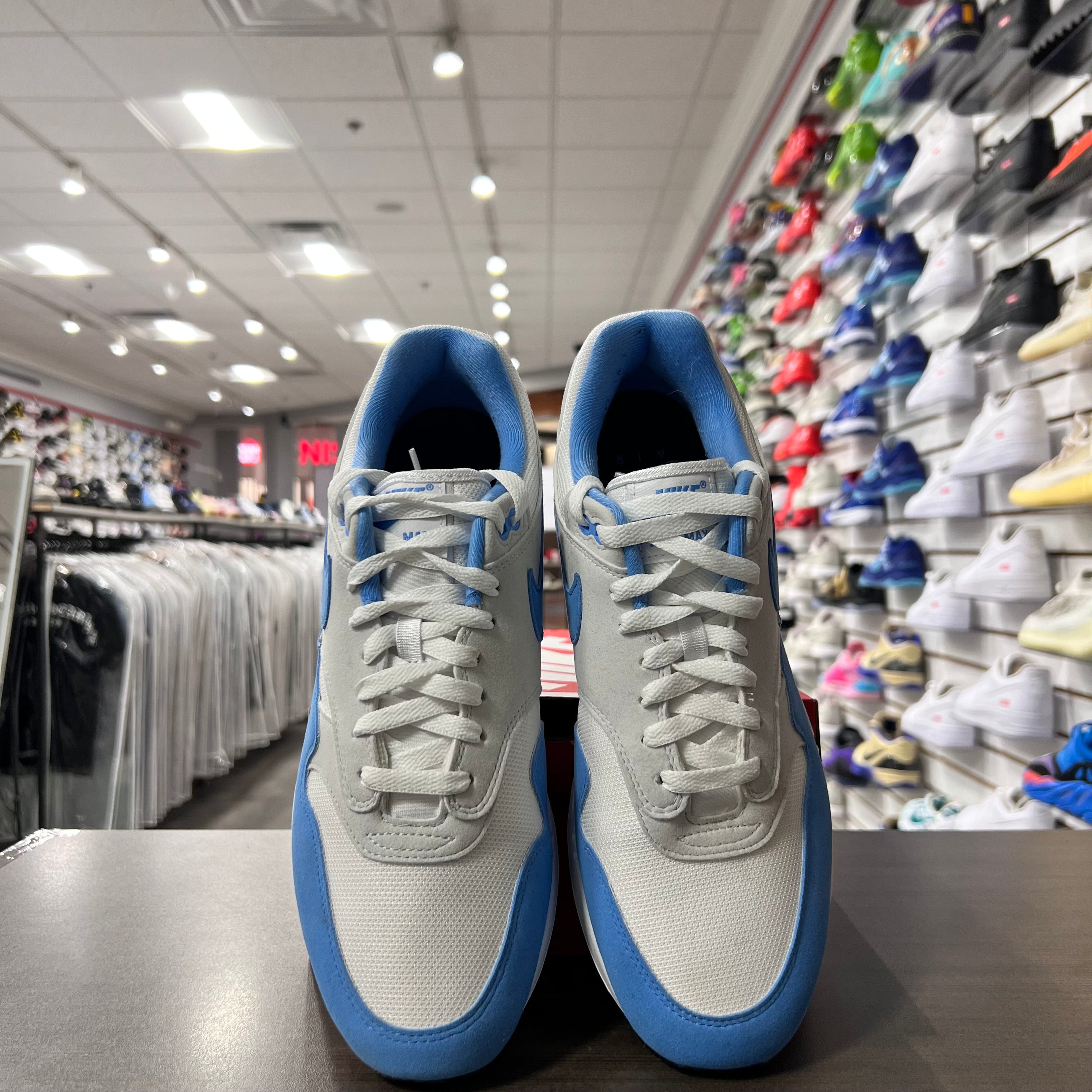 Nike Air Max 1 White University Blue (Lightly Worn)