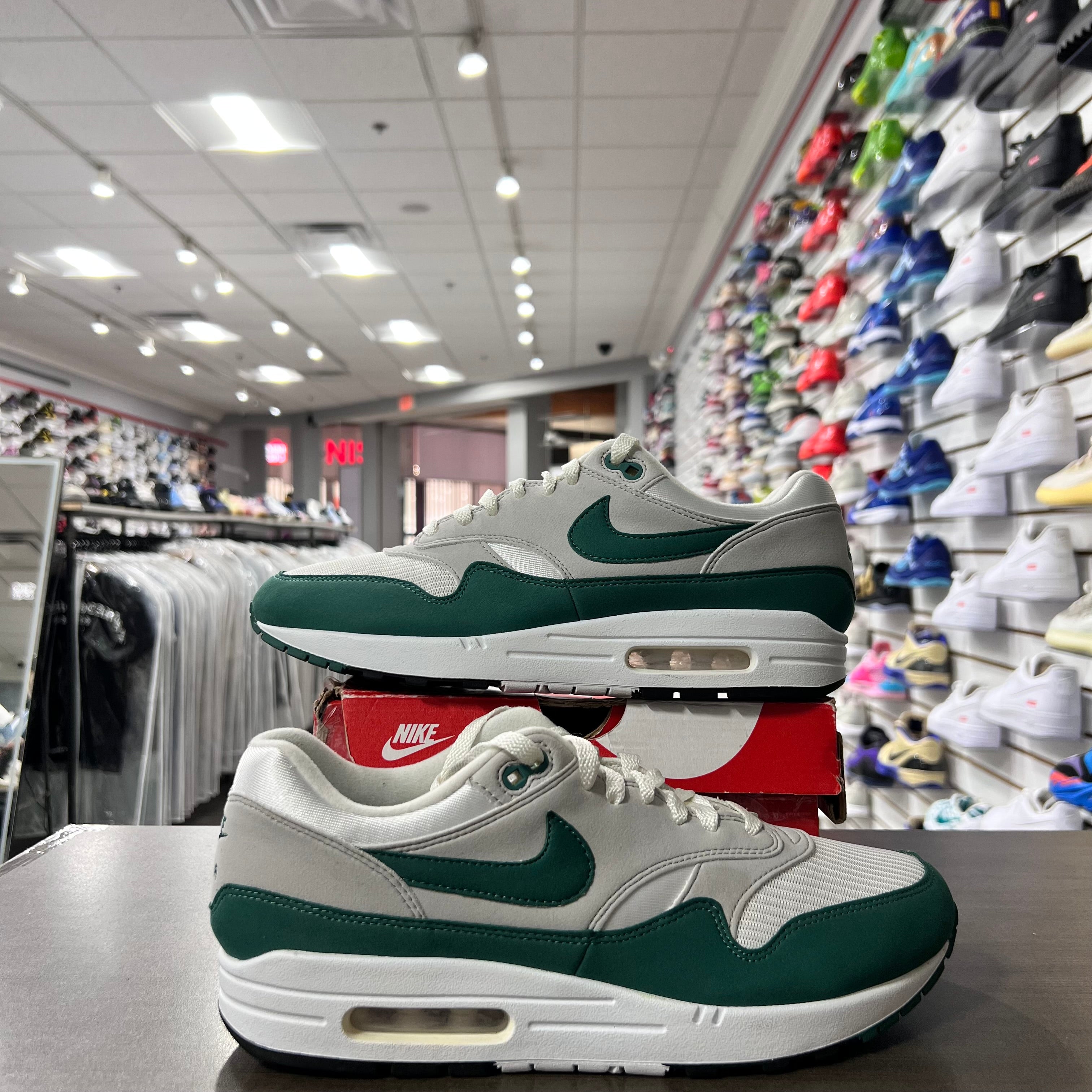 Nike Air Max 1 Anniversary Green (Lightly Worn)