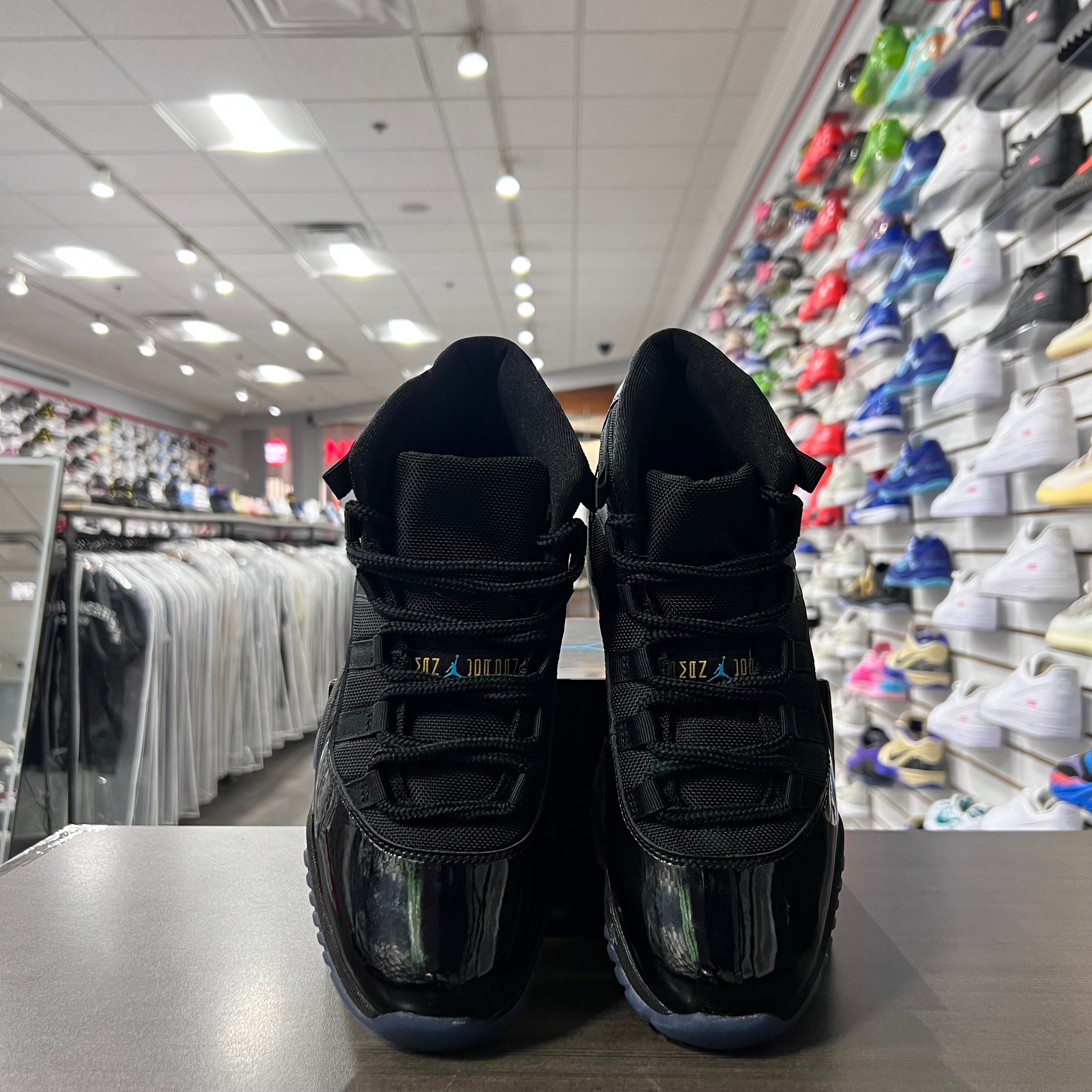 Jordan Retro 11 Mens Gamma (Lightly Worn)