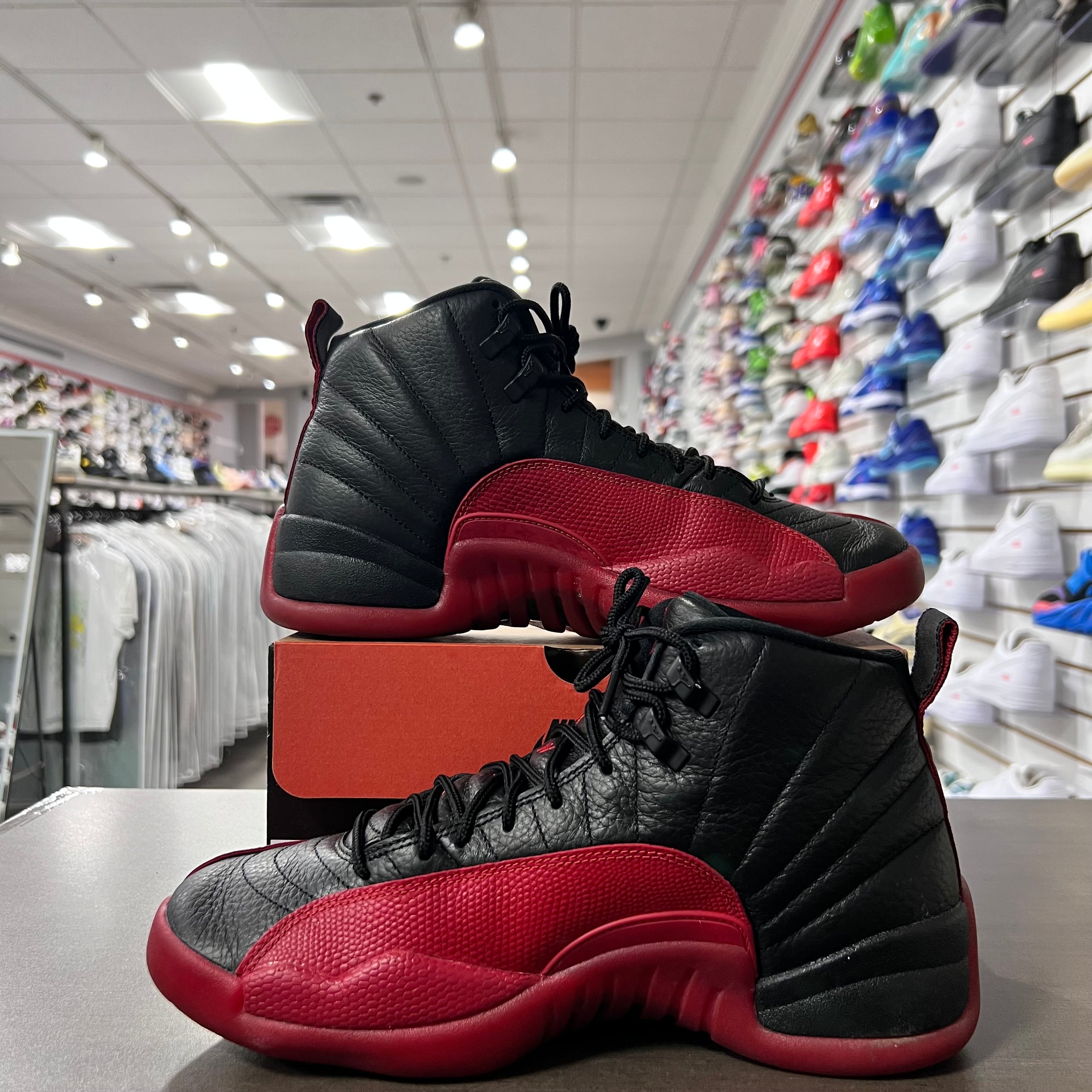 Jordan Retro 12 Mens Flu Game (2025)(Lightly Worn)