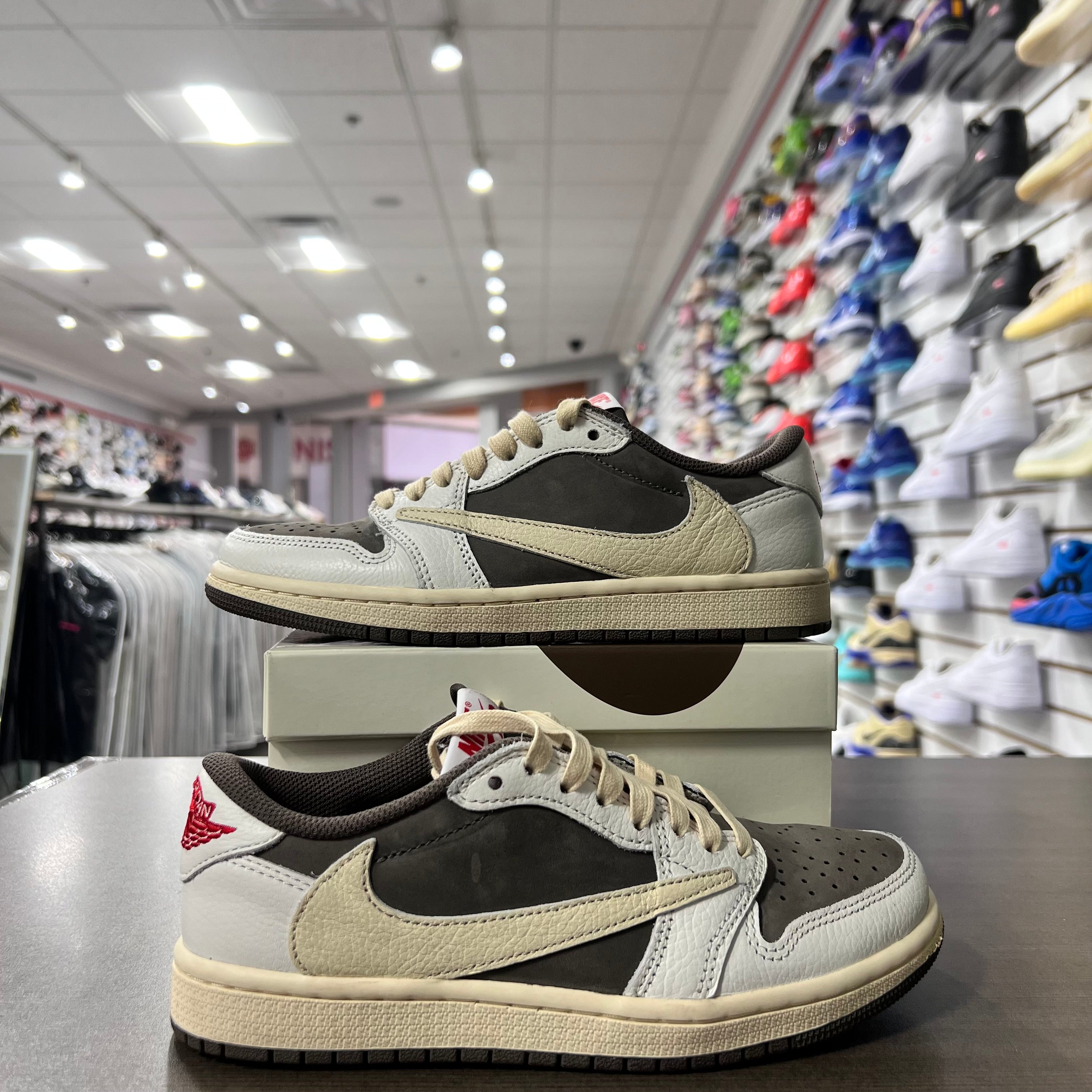 Jordan Retro 1 Low Mens Reverse Mocha (Lightly Worn)