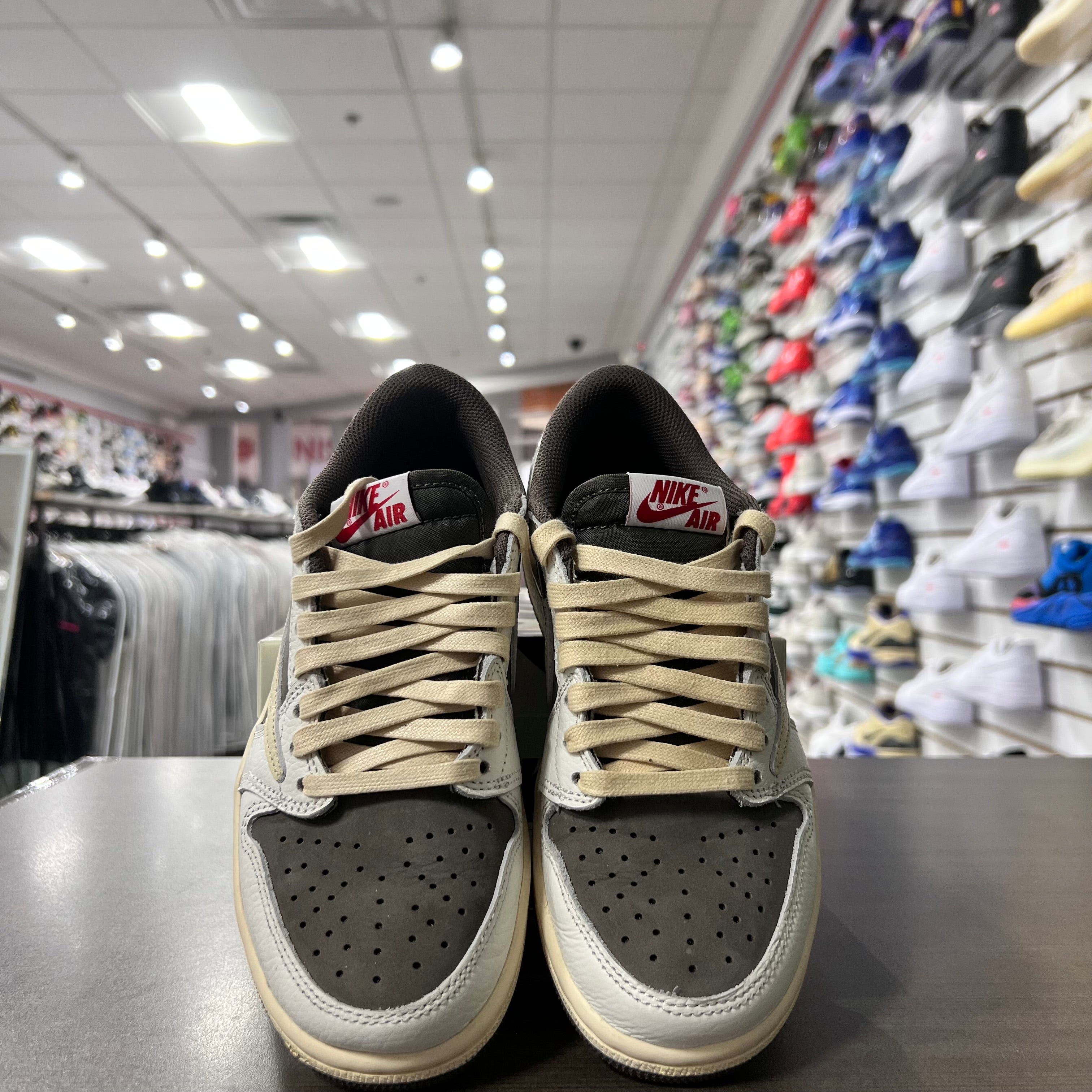 Jordan Retro 1 Low Mens Reverse Mocha (Lightly Worn)