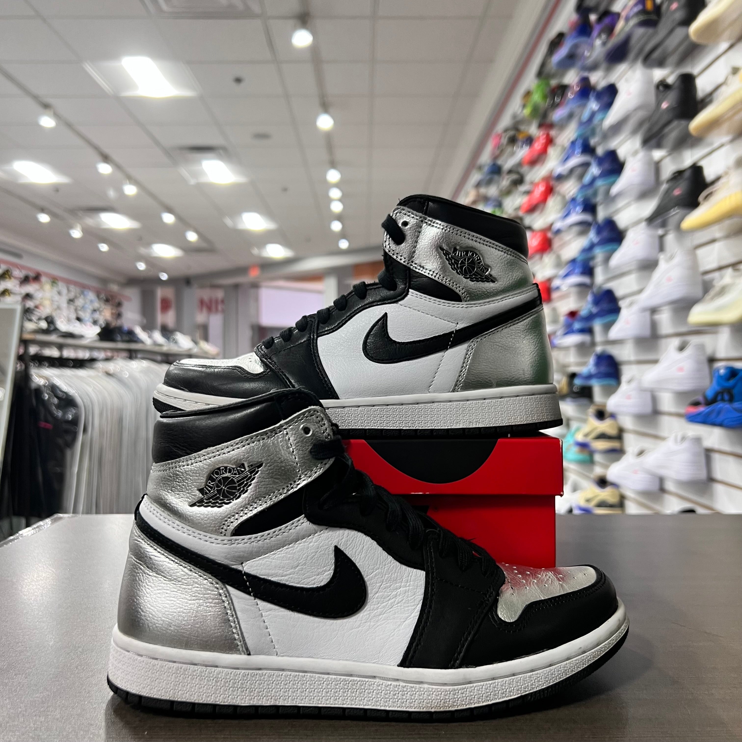 Jordan Retro 1 High Og Womens Silver Toe (Lighlty Worn)