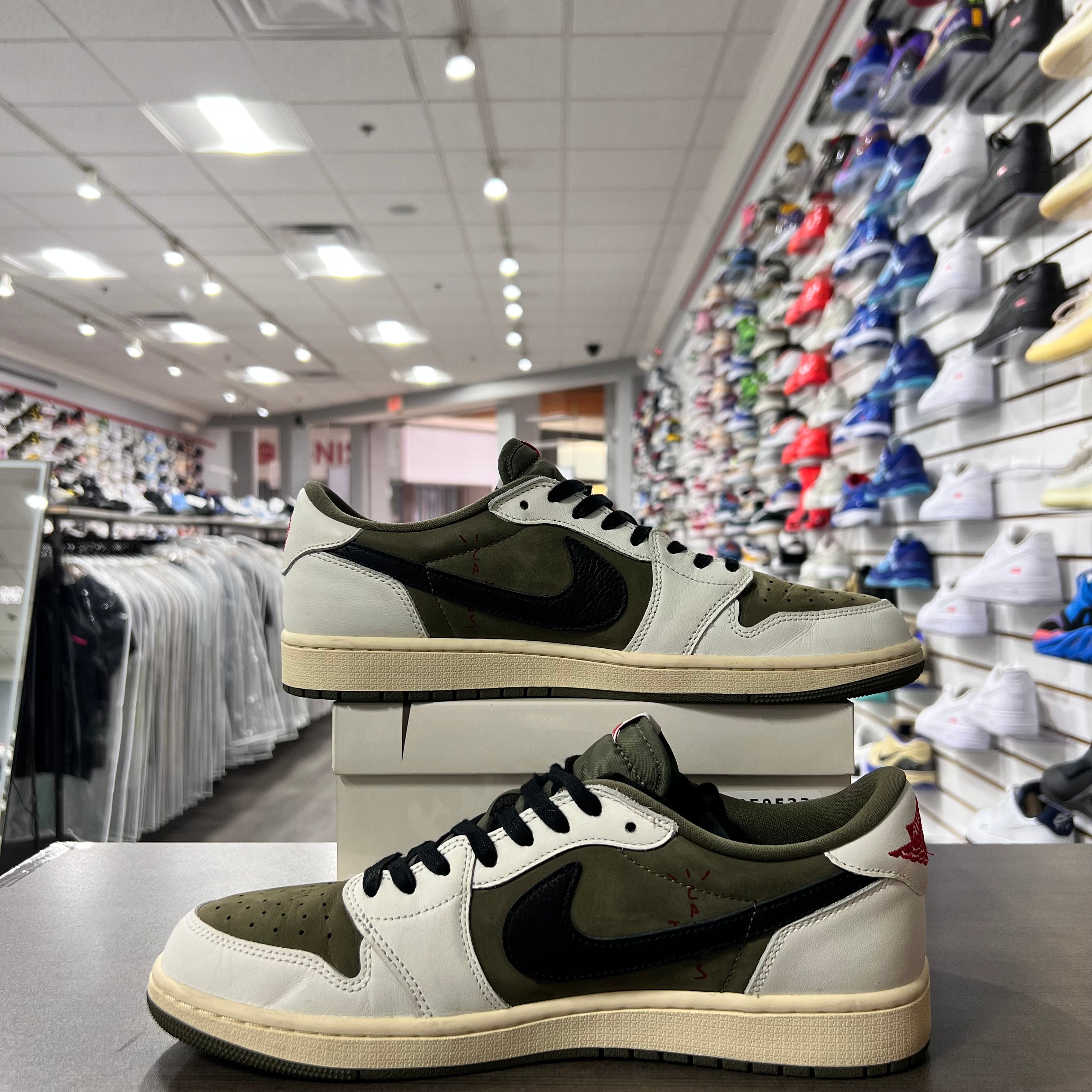 Jordan Retro 1 Low Mens Travis Scott Medium Olive (Lightly Worn)