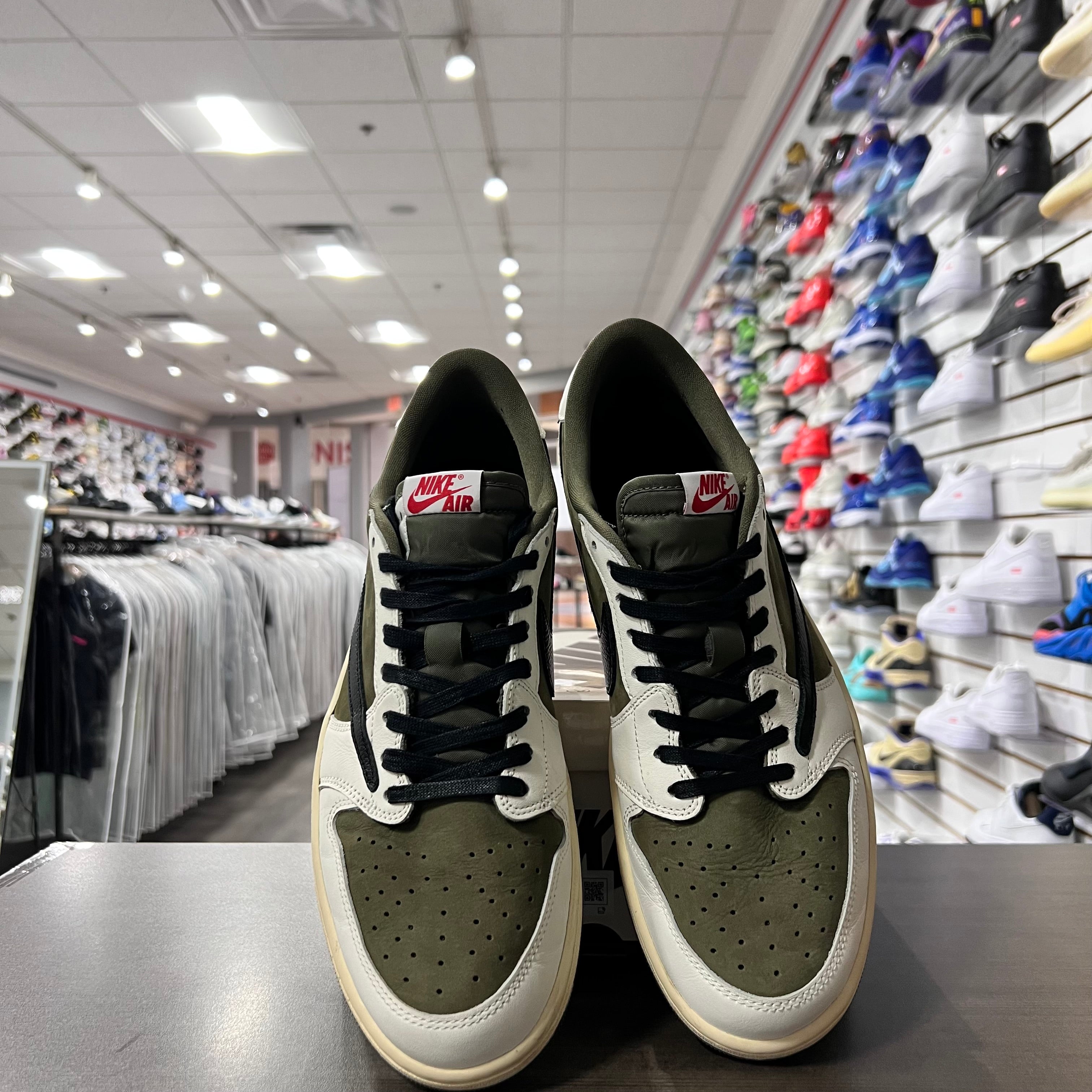 Jordan Retro 1 Low Mens Travis Scott Medium Olive (Lightly Worn)