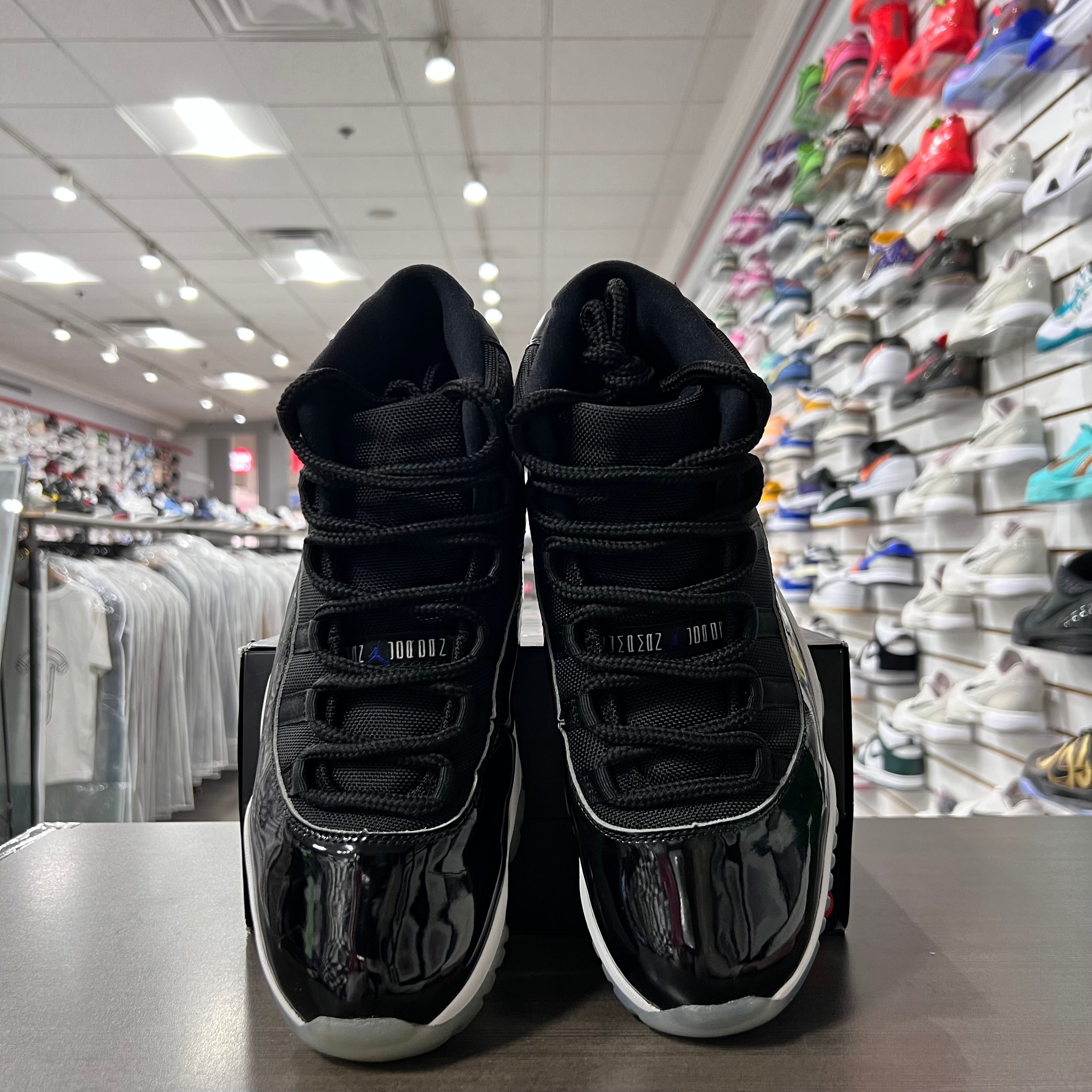 Jordan Retro 11 Mens Space Jam (Lightly Worn)