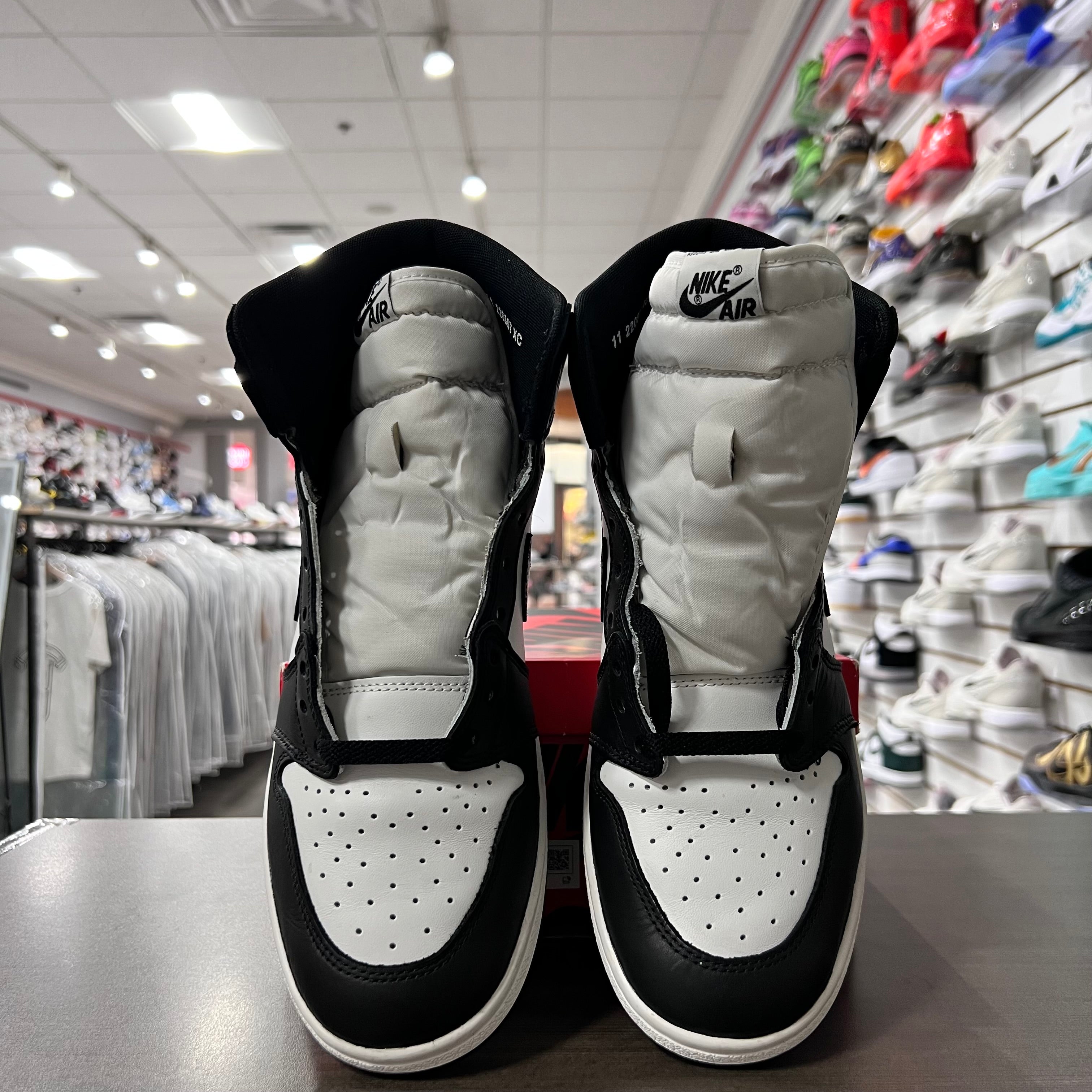 Jordan Retro 1 High 85 Black White (Lightly Worn)
