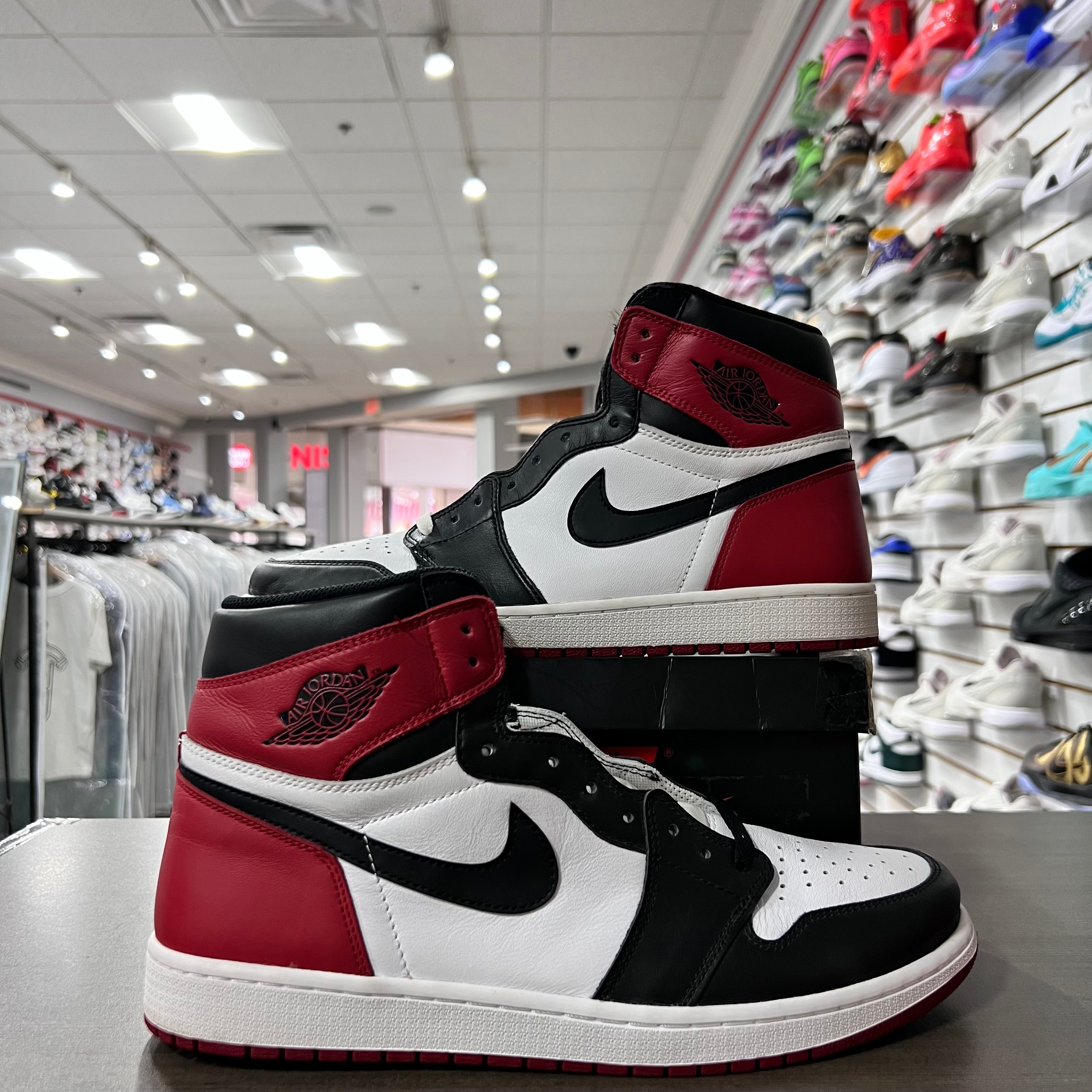 Jordan Retro 1 High Og Mens Black Toe (2016)(Lightly Worn)