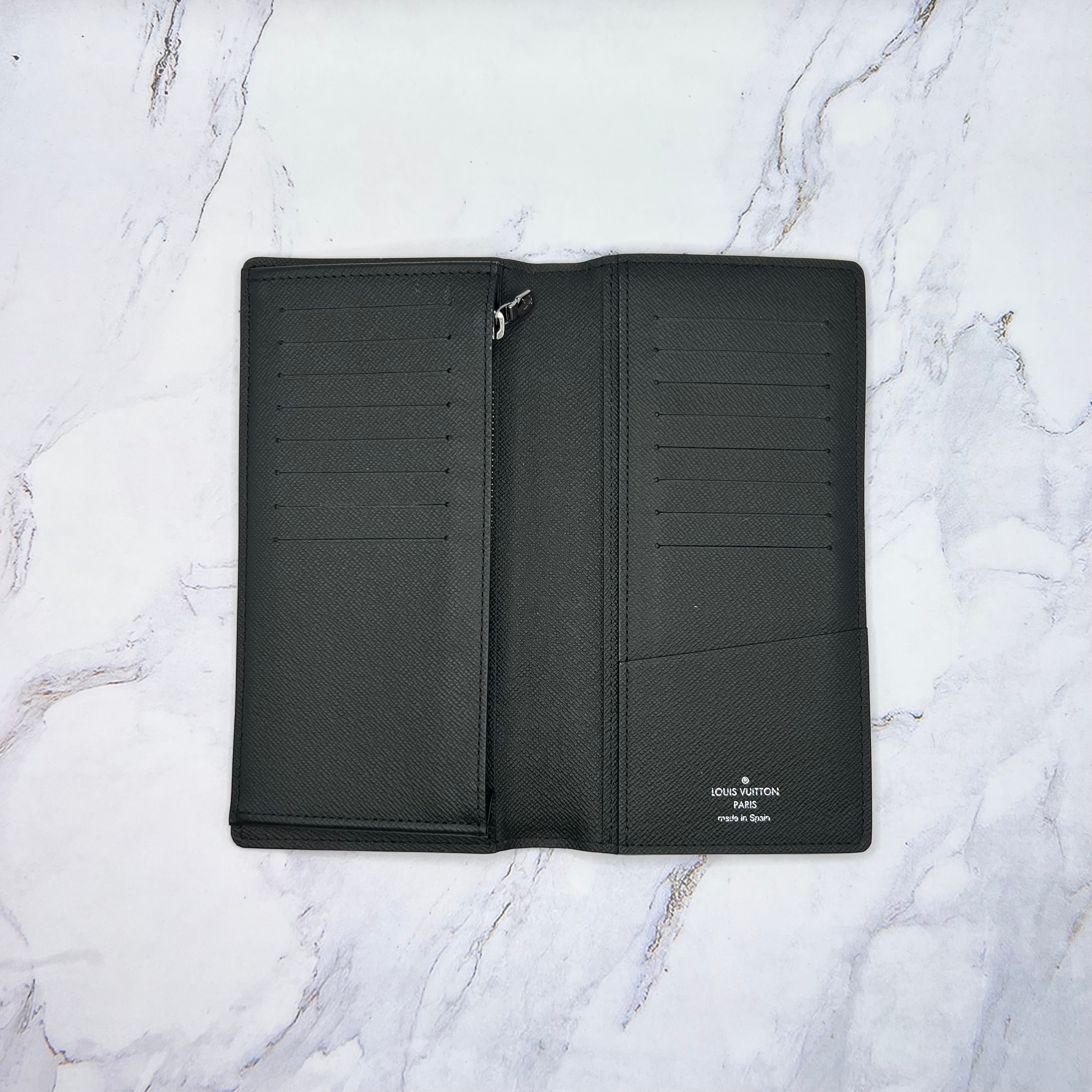Louis Vuitton Brazza Wallet Black (Lightly Worn)