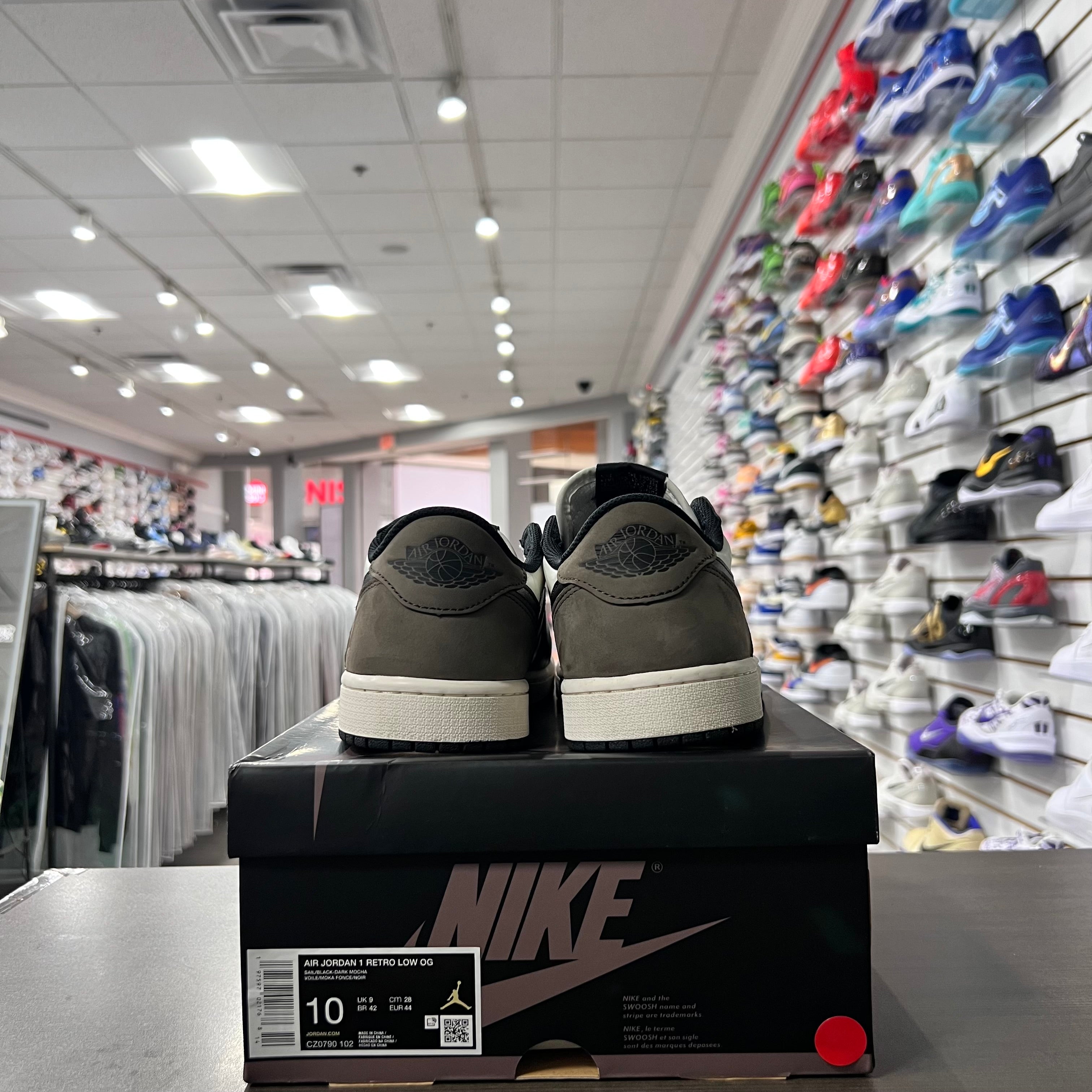 Jordan Retro 1 Low Og Mens Mocha (Lightly Worn)