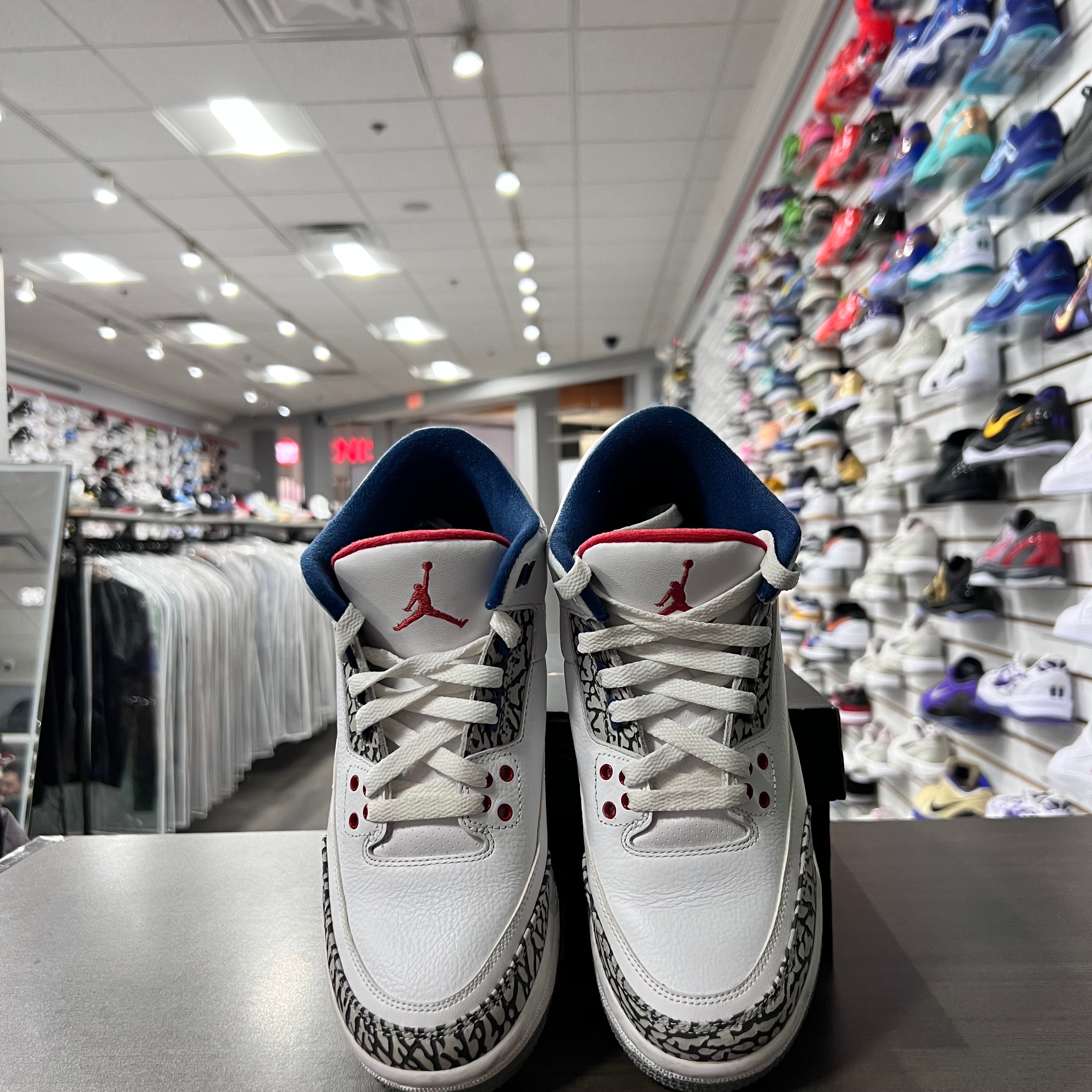 Jordan Retro 3 Gs True Blue (Lightly Worn)