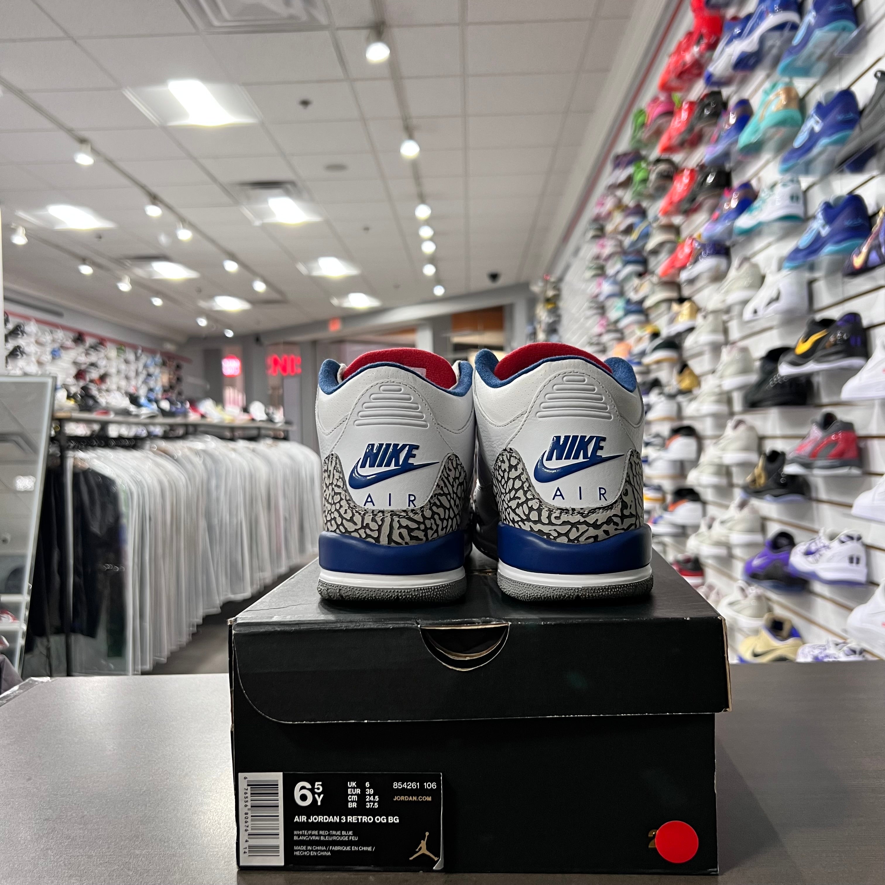 Jordan Retro 3 Gs True Blue (Lightly Worn)