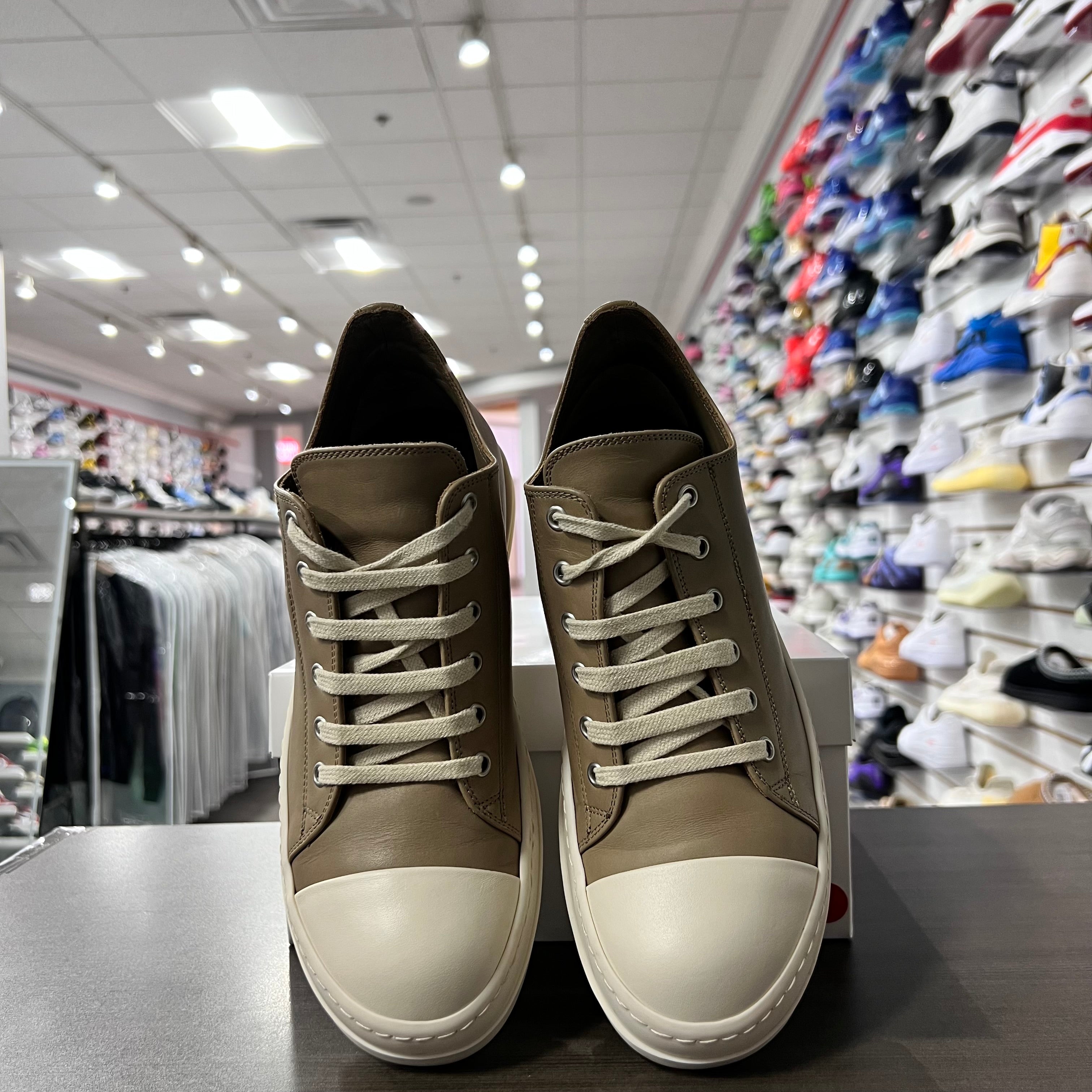 Rick Owens Hollywood Runway Low Parchment Milk (Lightly Worn+Replacement Box)