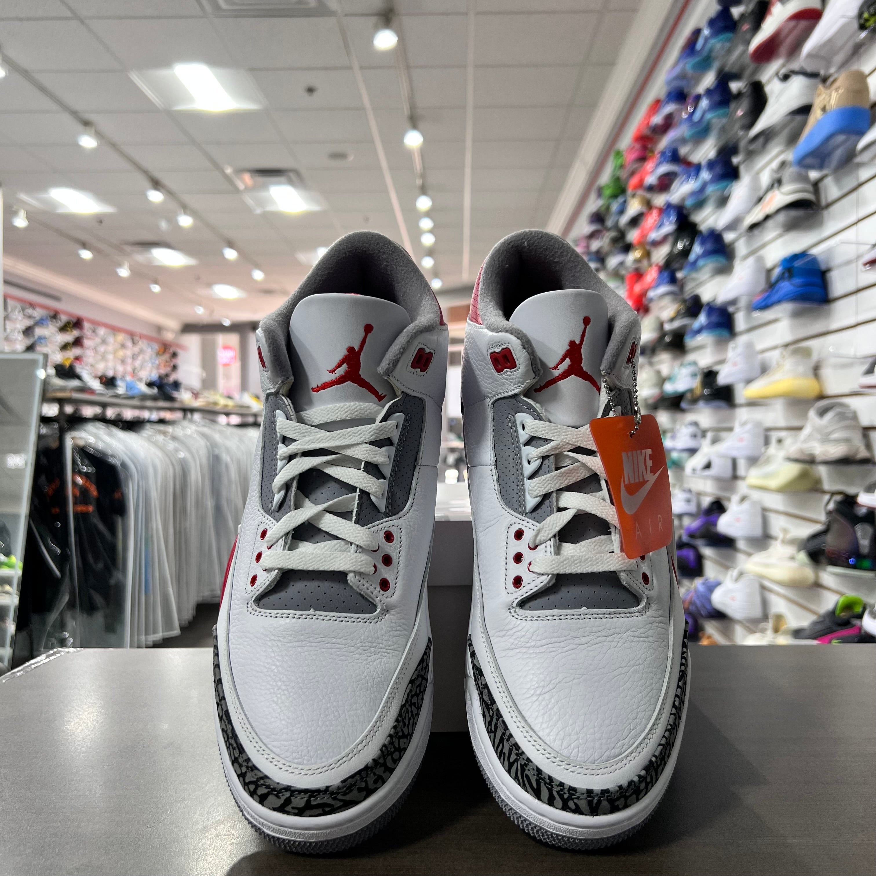 Jordan Retro 3 Mens Fire Red (Lightly Worn+Replacement Box)