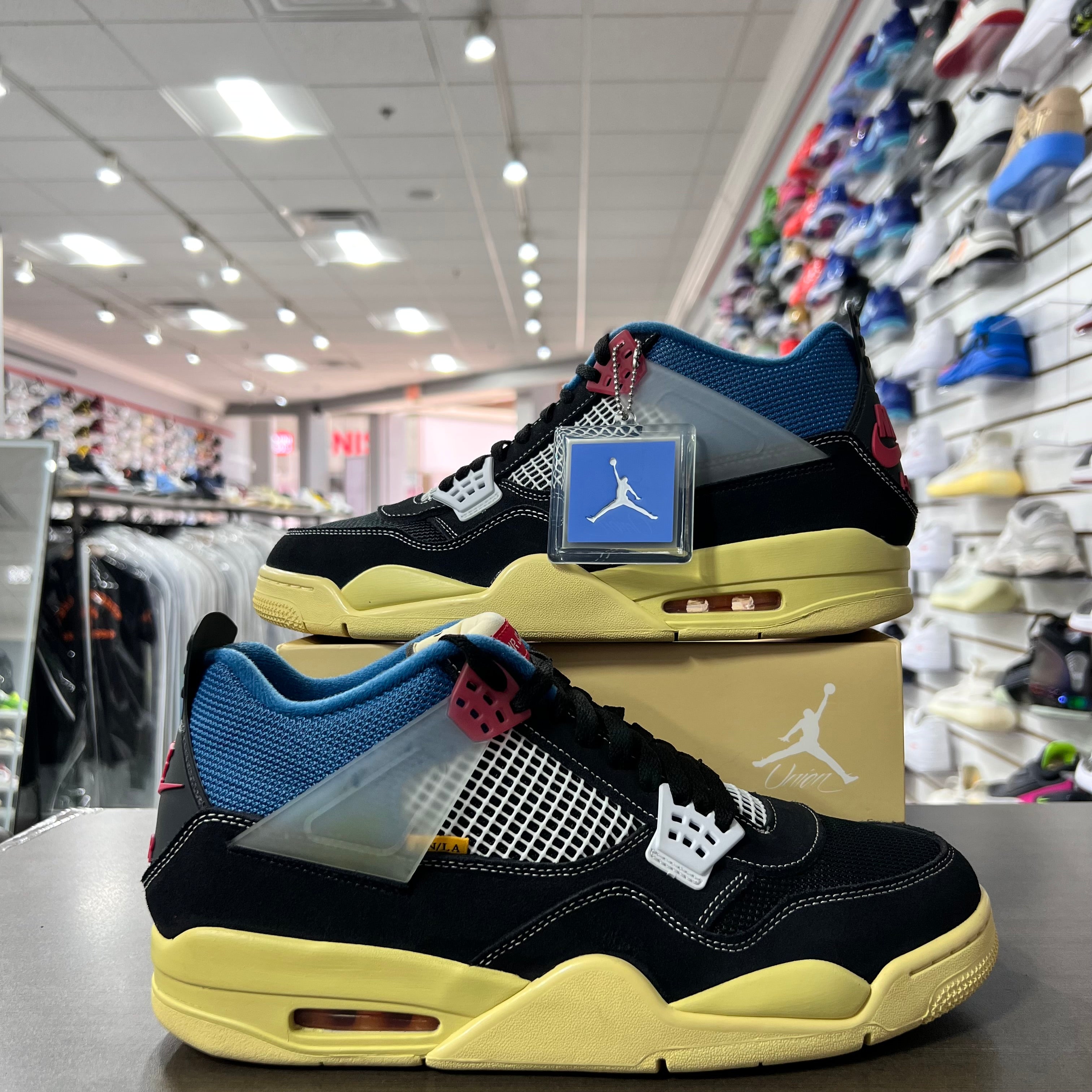Jordan Retro 4 Mens Union Noir (Lightly Worn)