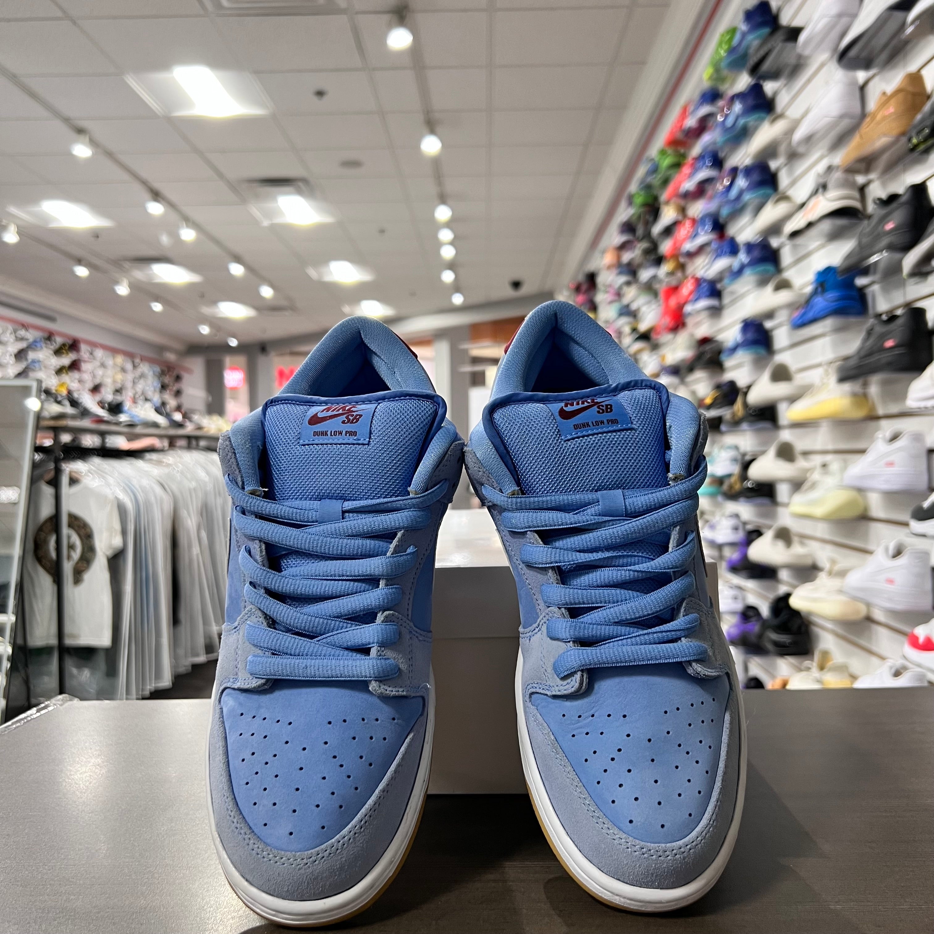 Nike SB Dunk Low Philadelphia Phillies (Lightly Worn+Replacement Box)