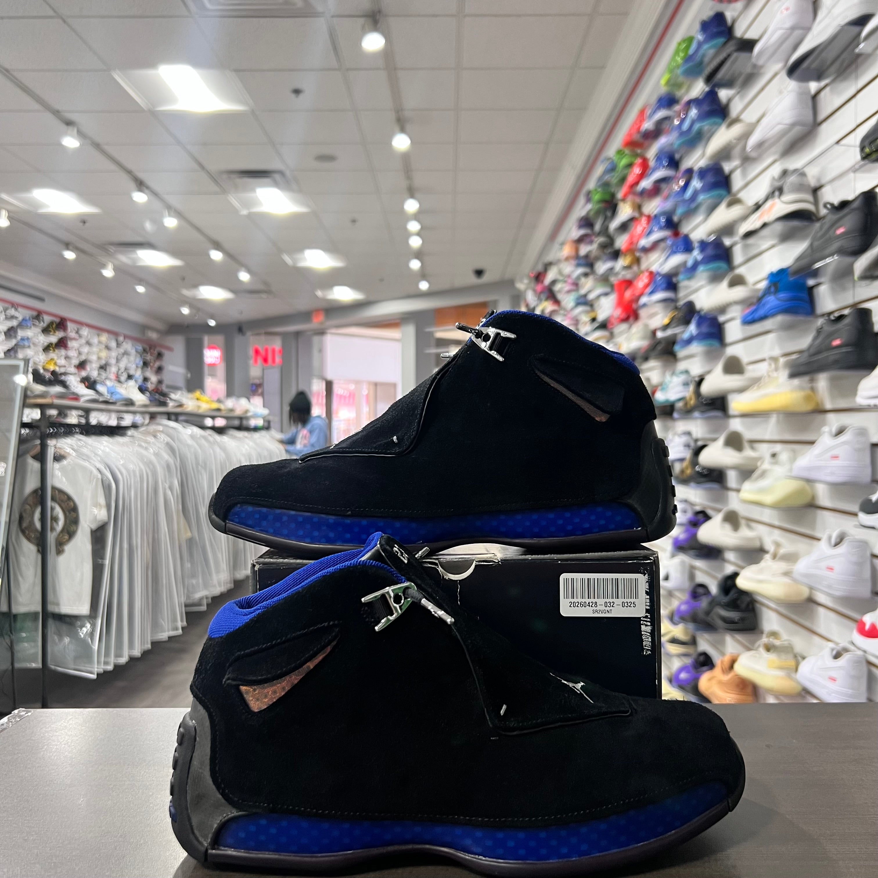 Jordan Retro 18 Black Sport Royal (2018)(Lightly Worn)