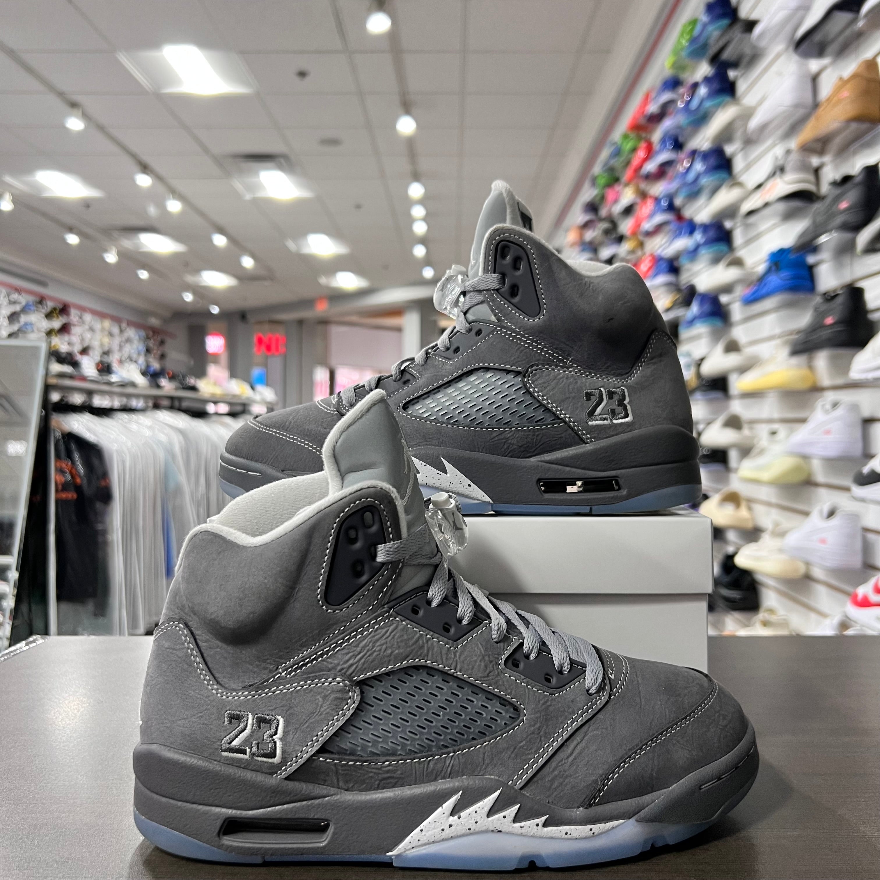 Jordan Retro 5 Mens Wolf Grey (Lightly Worn+Replacement Box)