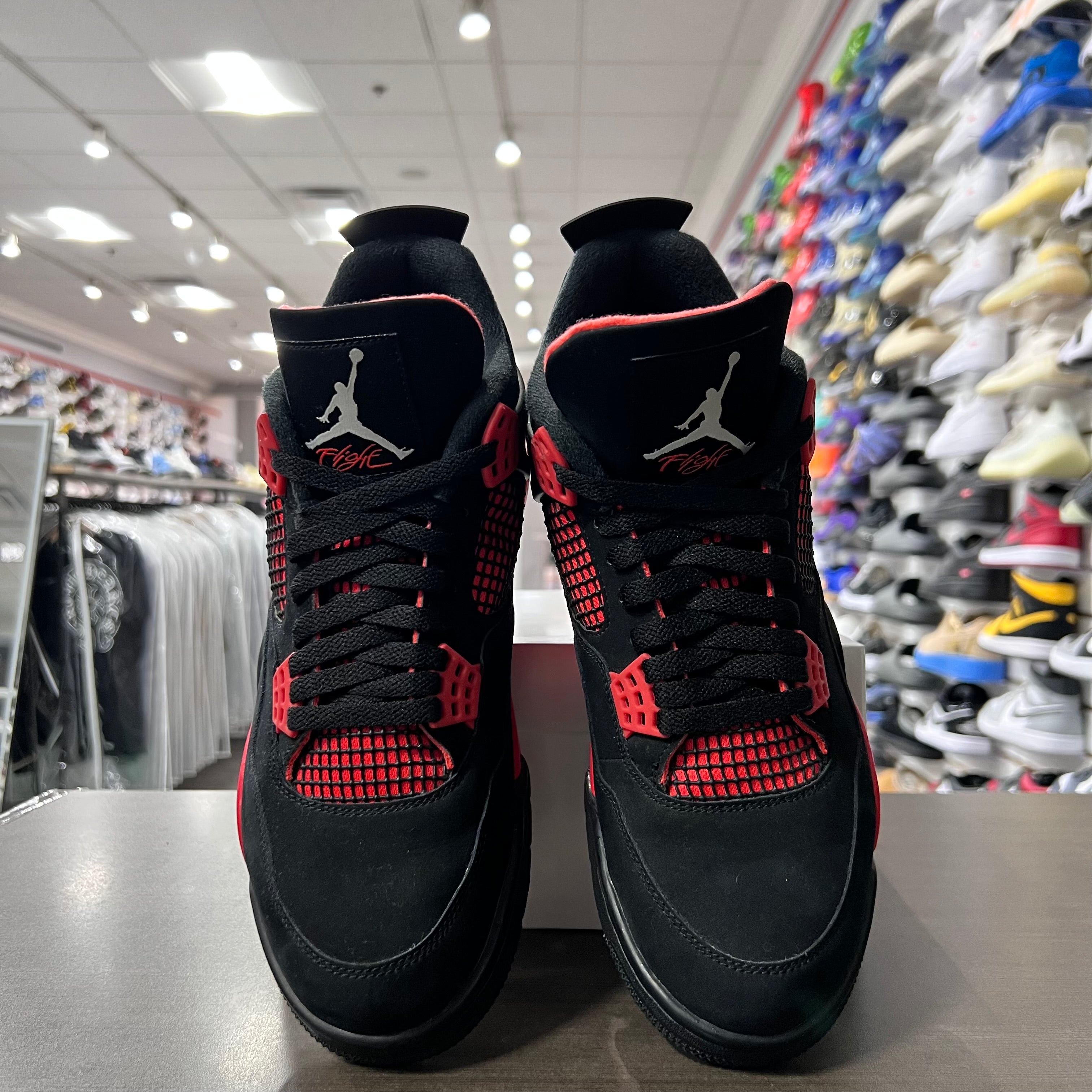 Jordan Retro 4 Mens Red Thunder (Lightly Worn +Replacement Box)