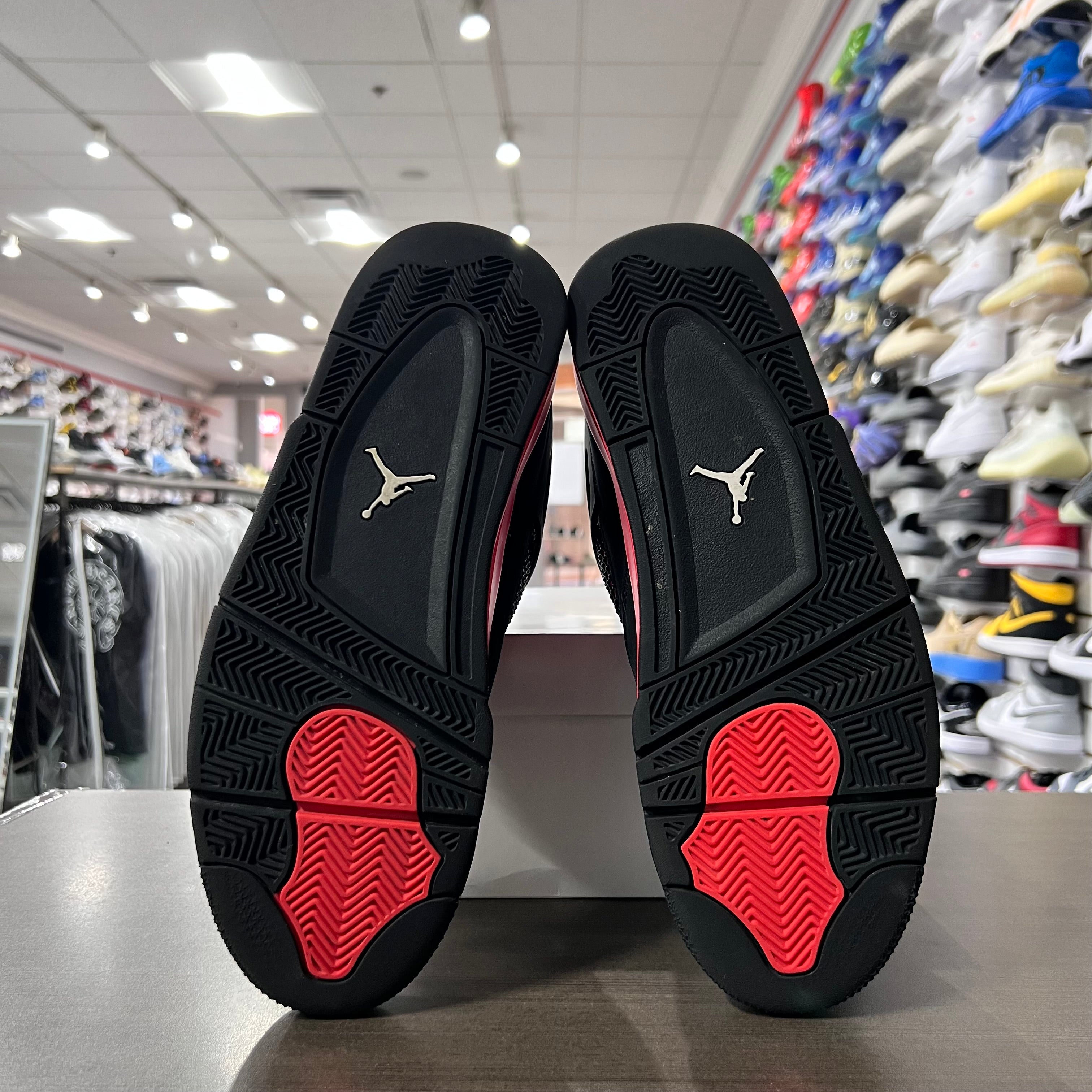 Jordan Retro 4 Mens Red Thunder (Lightly Worn +Replacement Box)