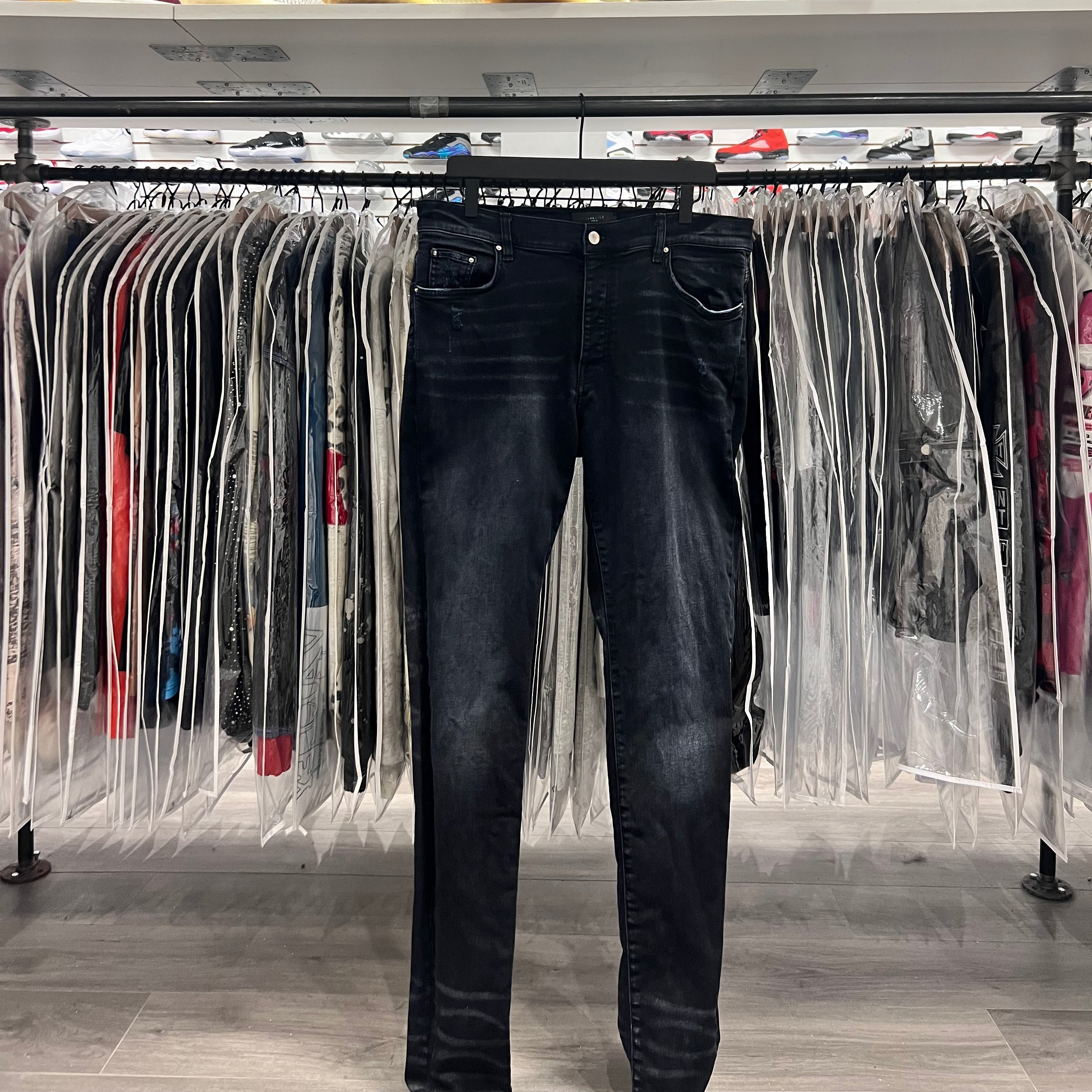 Amiri Jeans Black (Lightly Worn)