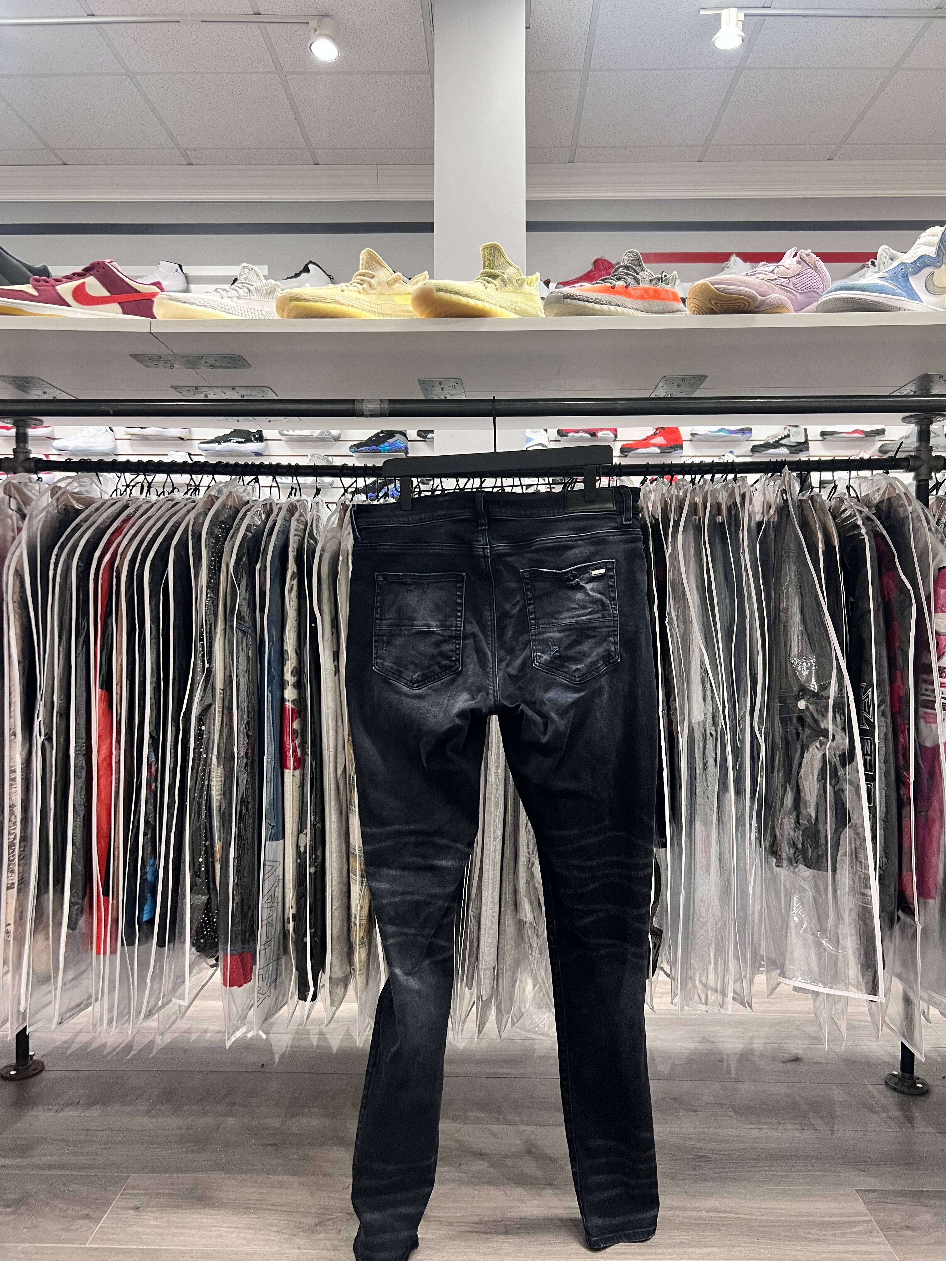 Amiri Jeans Black (Lightly Worn)