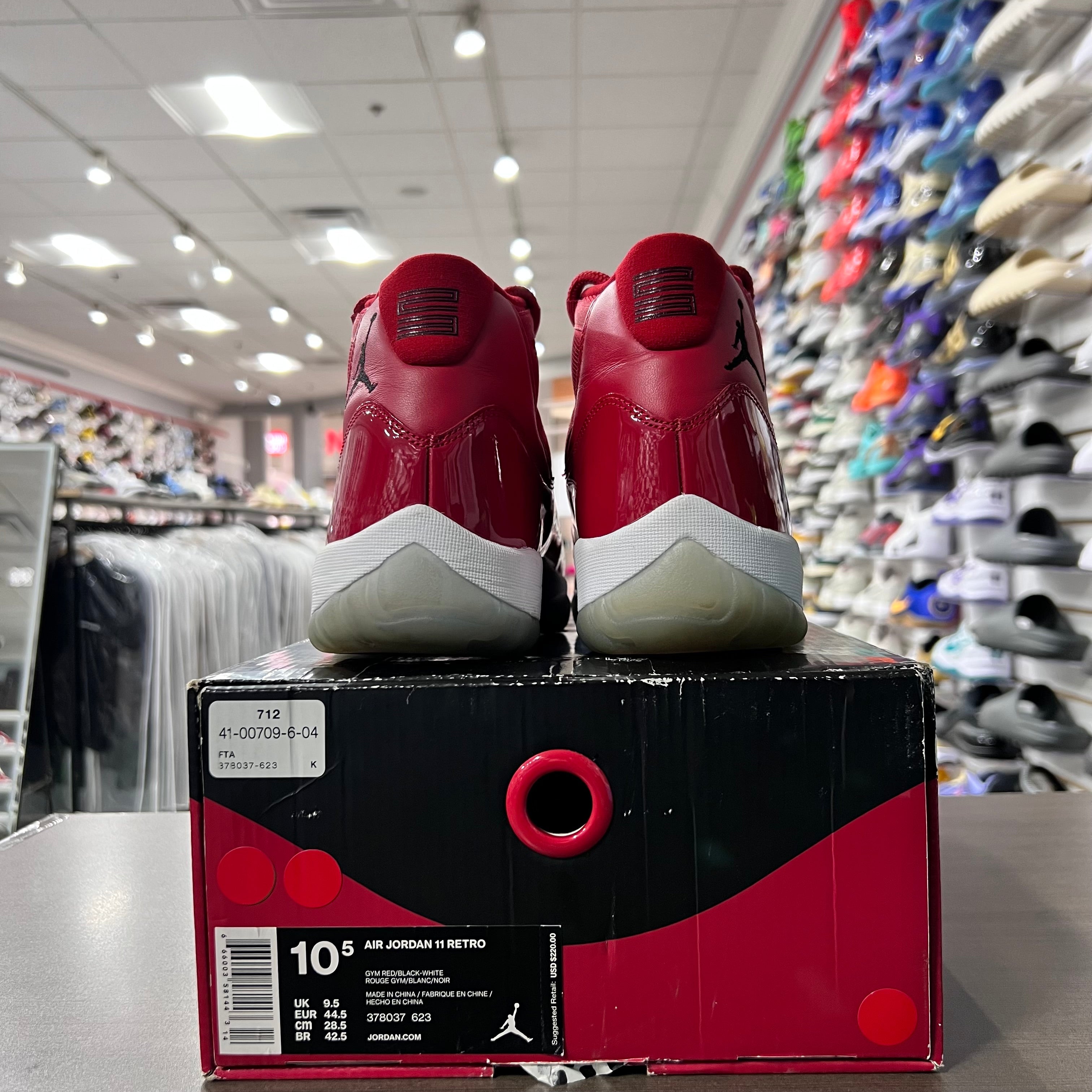 Jordan Retro 11 Mens Win Like 96 (Lightly Worn)