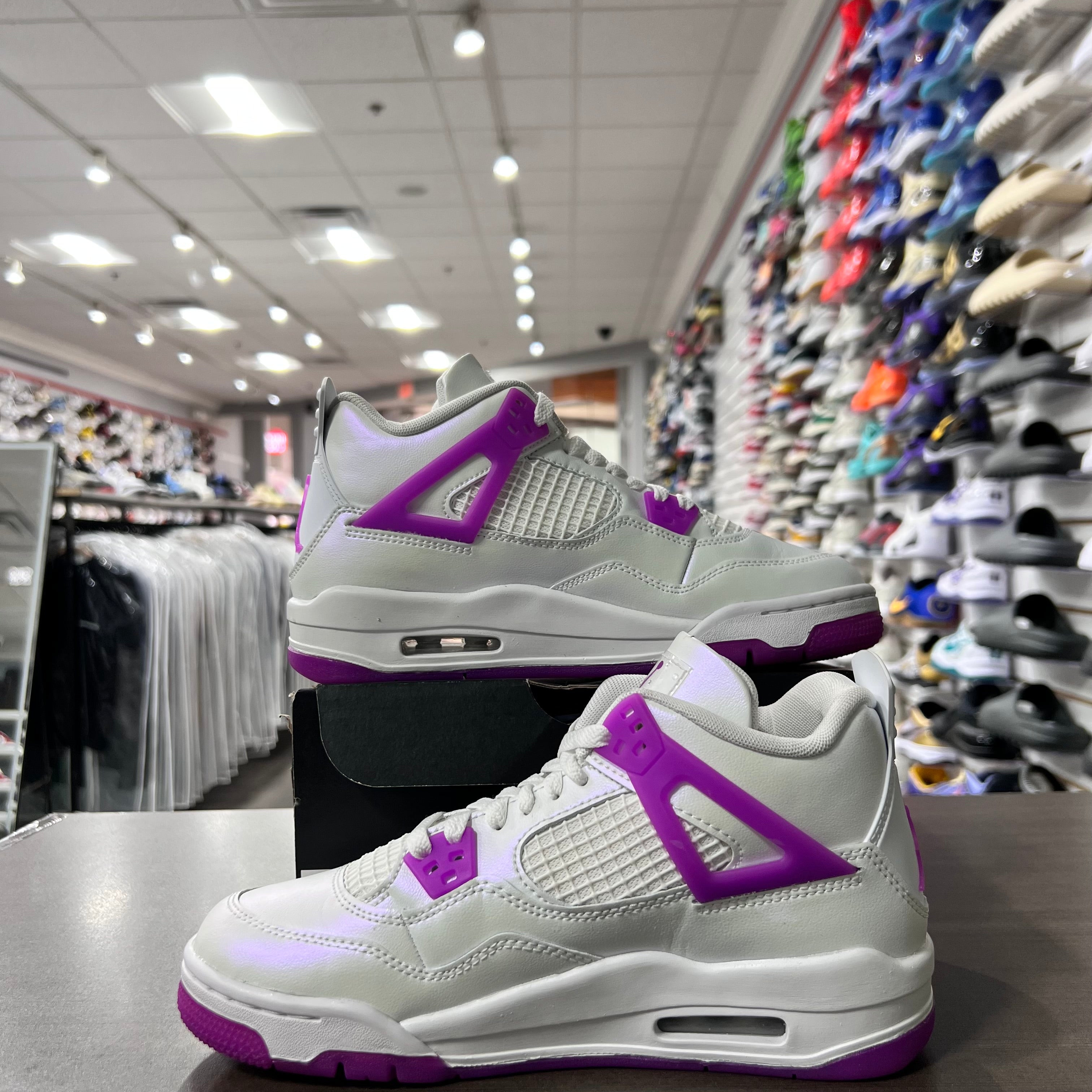Jordan Retro 4 Gs Hyper Violet (Lightly Worn)
