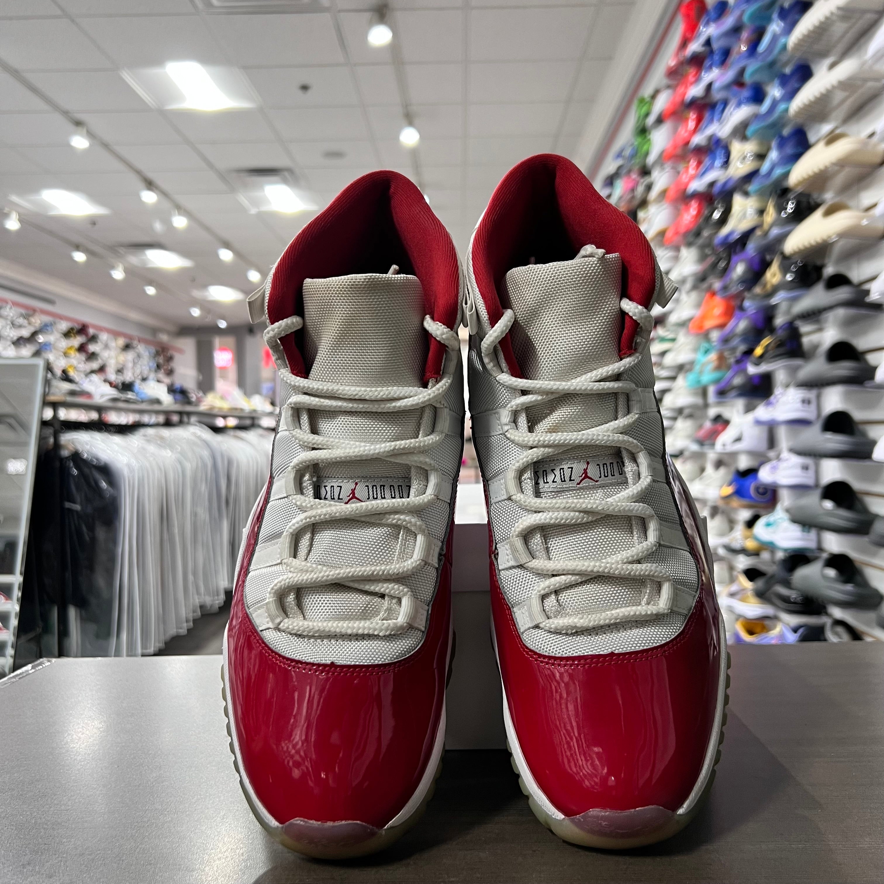 Jordan Retro 11 Mens Cherry (Lightly Worn+Replacement Box)
