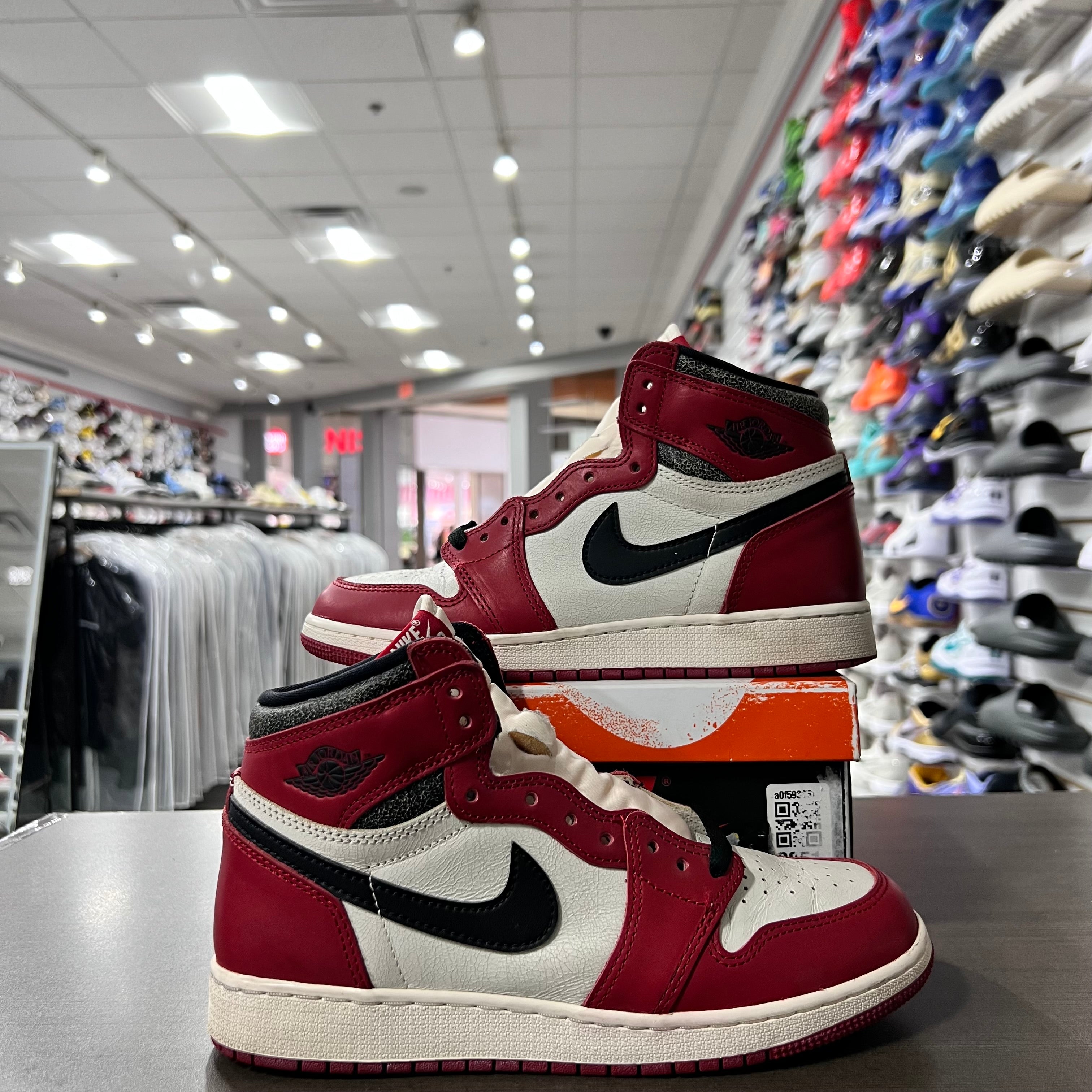 Jordan 1 Retro High Og Gs Lost and Found (Lightly Worn)