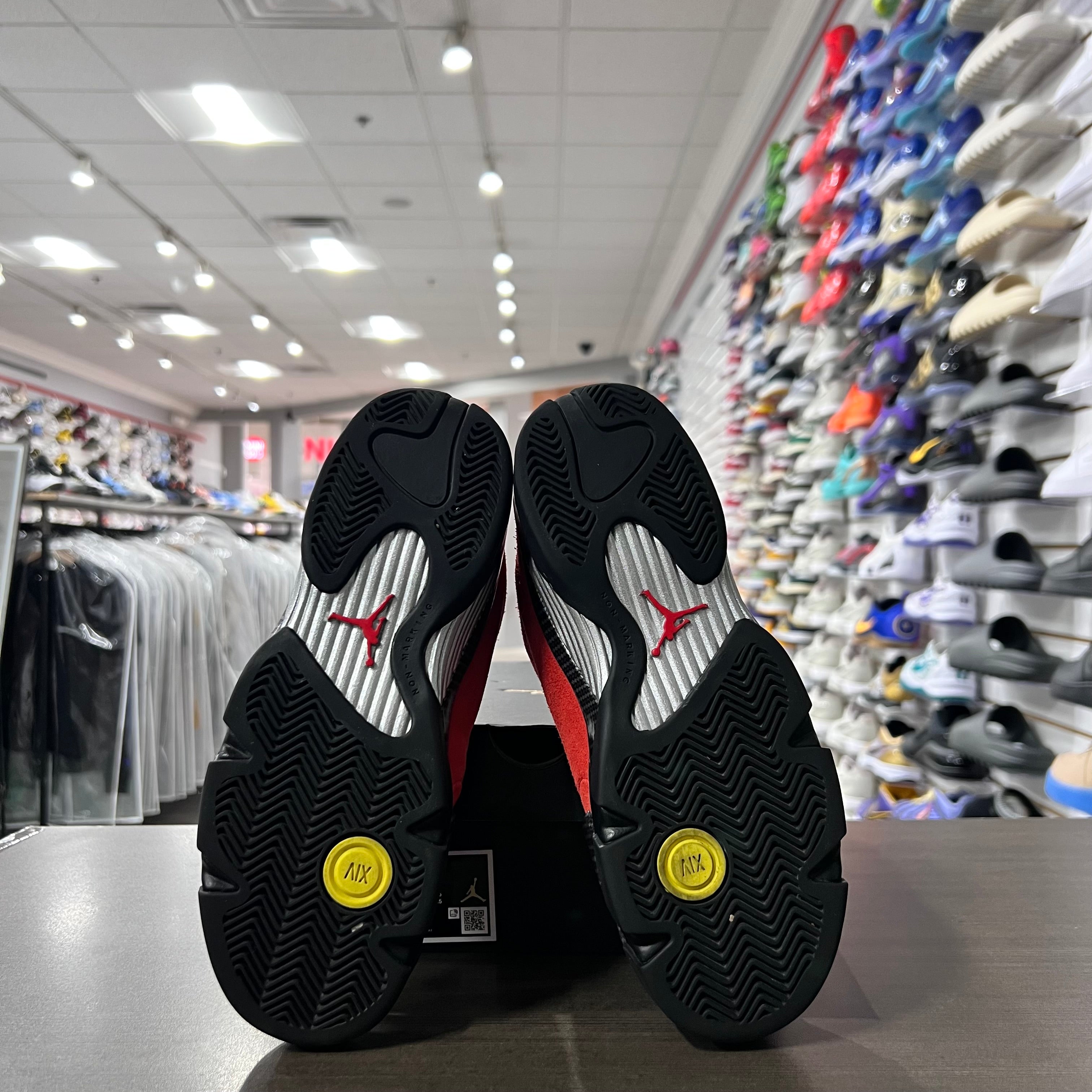 Jordan Retro 14 Gs Ferrari (2025)(Lightly Worn)