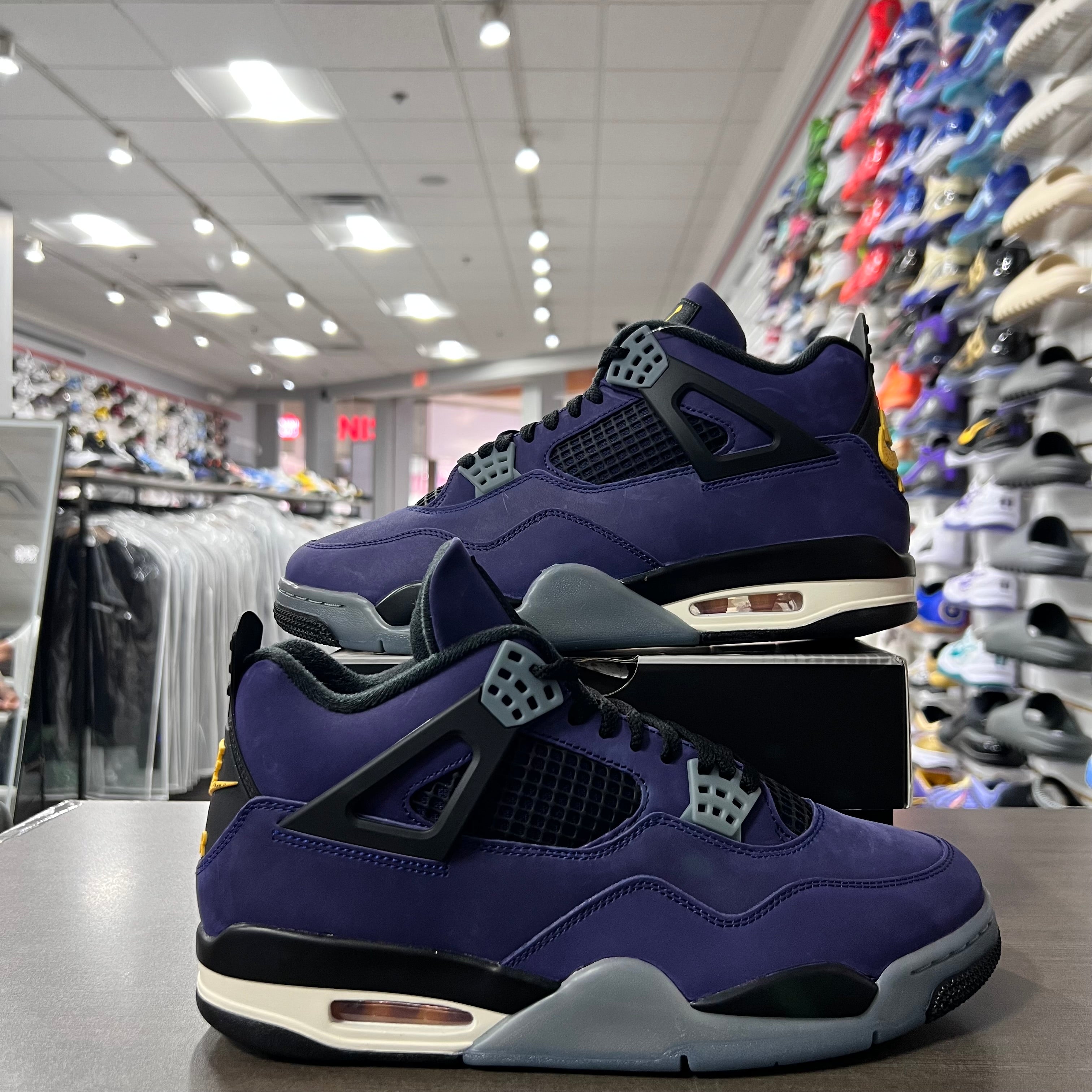Jordan Retro 4 Mens Lakers (Lightly Worn)