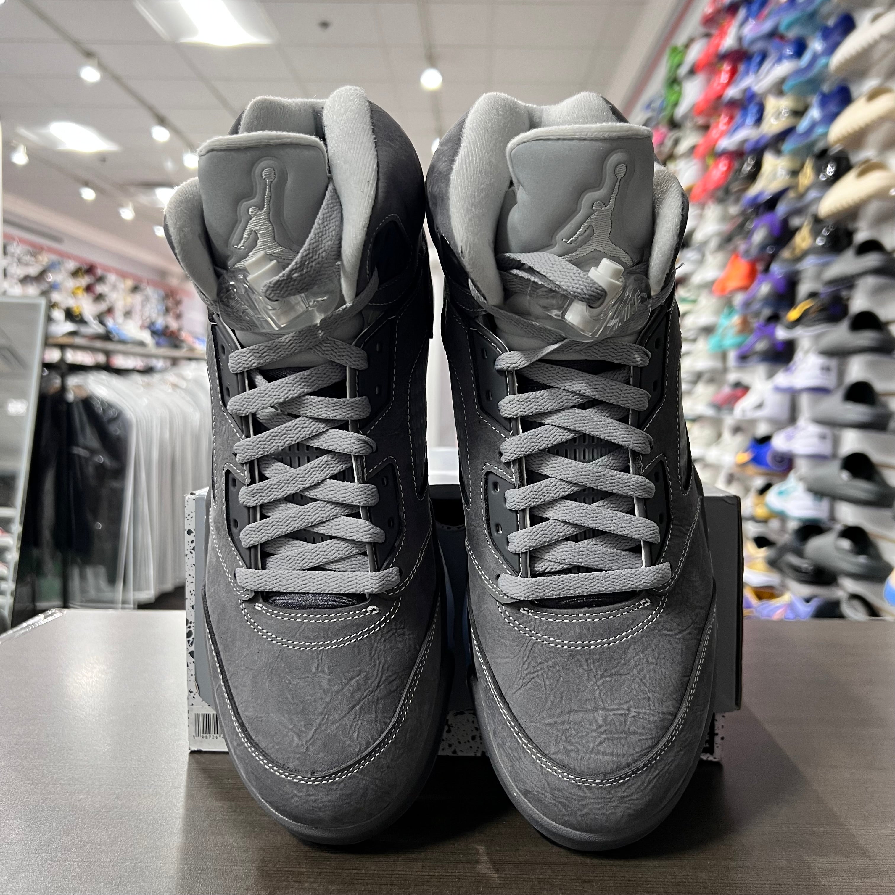 Jordan Retro 5 Mens Wolf Grey (Lightly Worn)