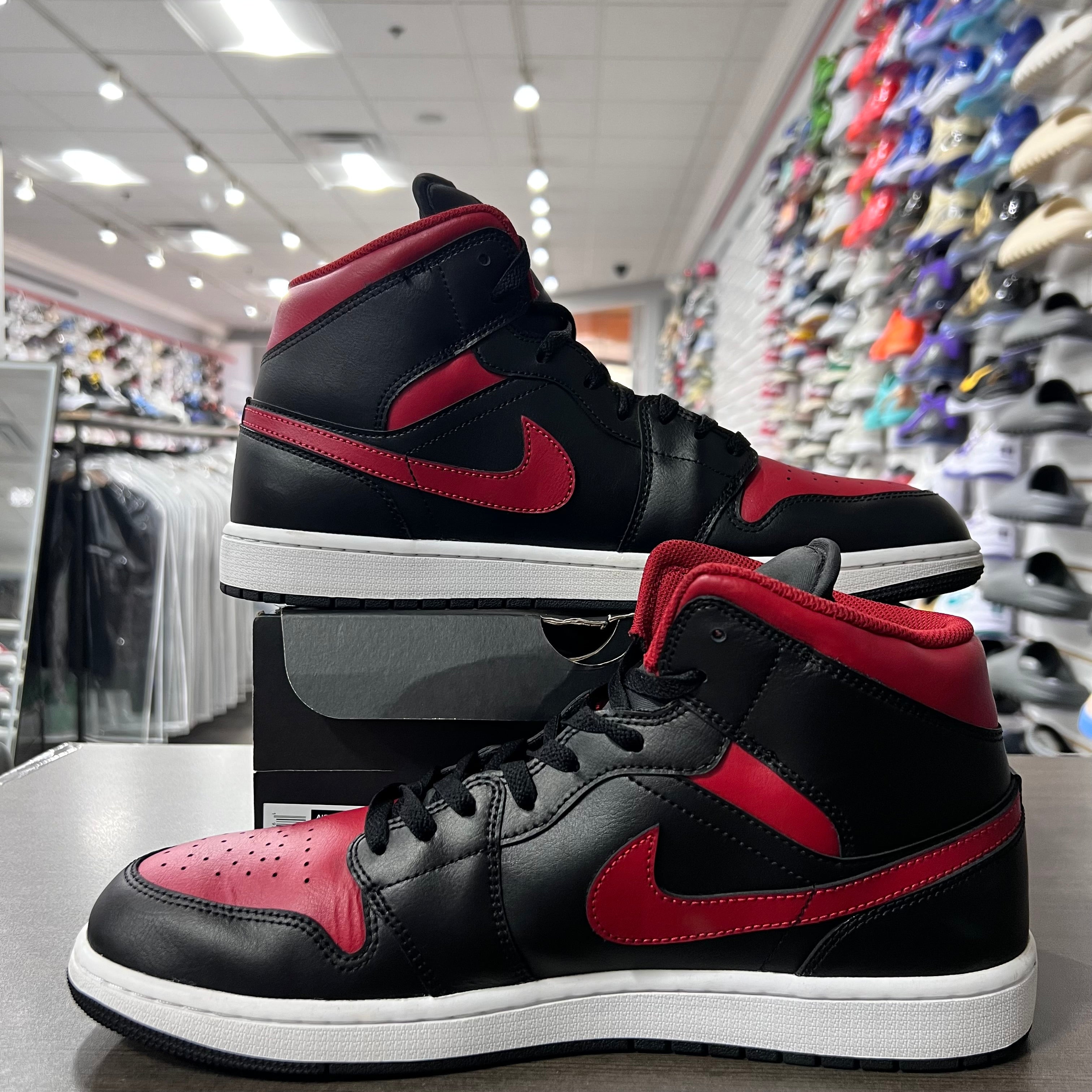 Jordan 1 Mid Mens Bred Twist (Lightly Worn)