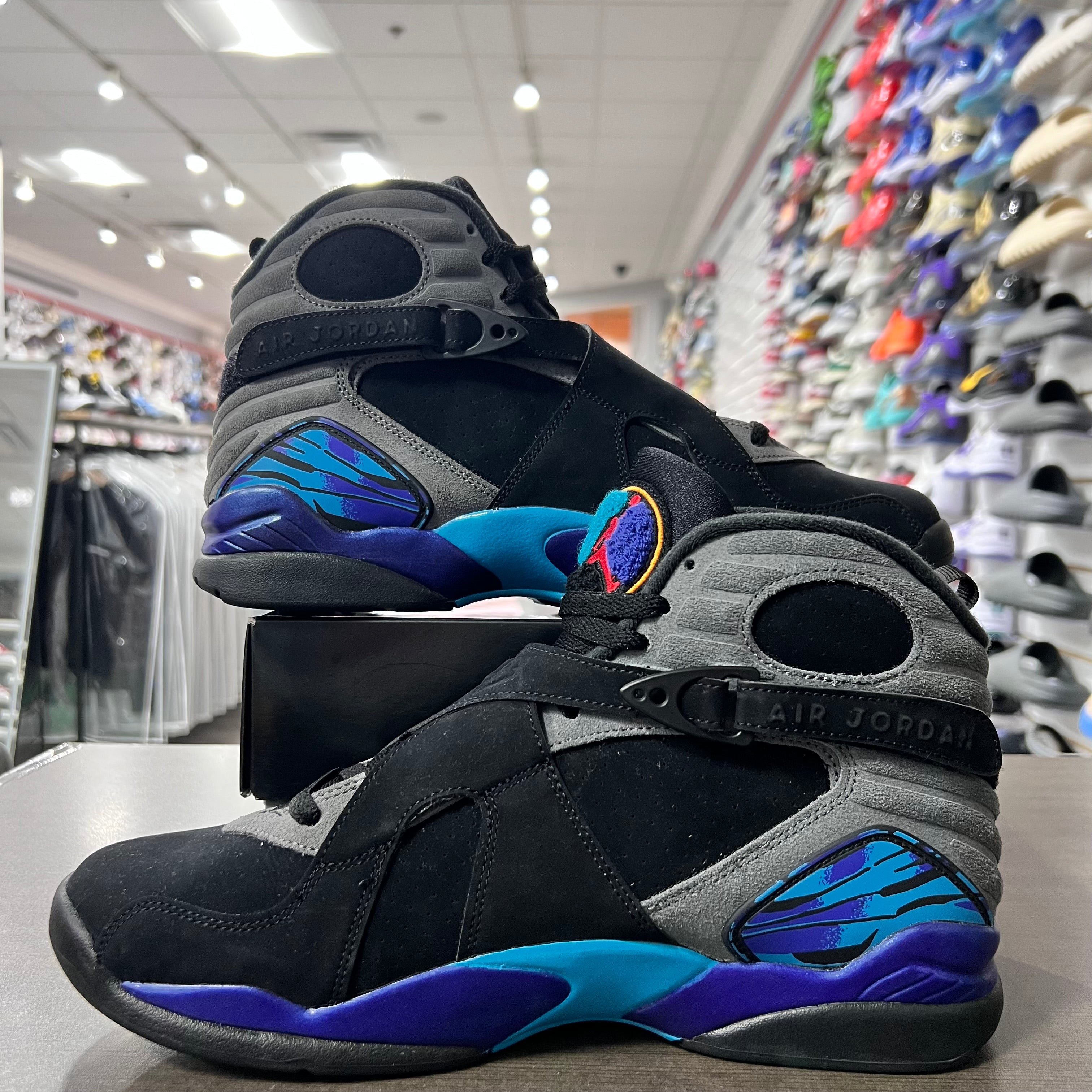 Jordan Retro 8 Mens Aqua (2025)(Lightly Worn)