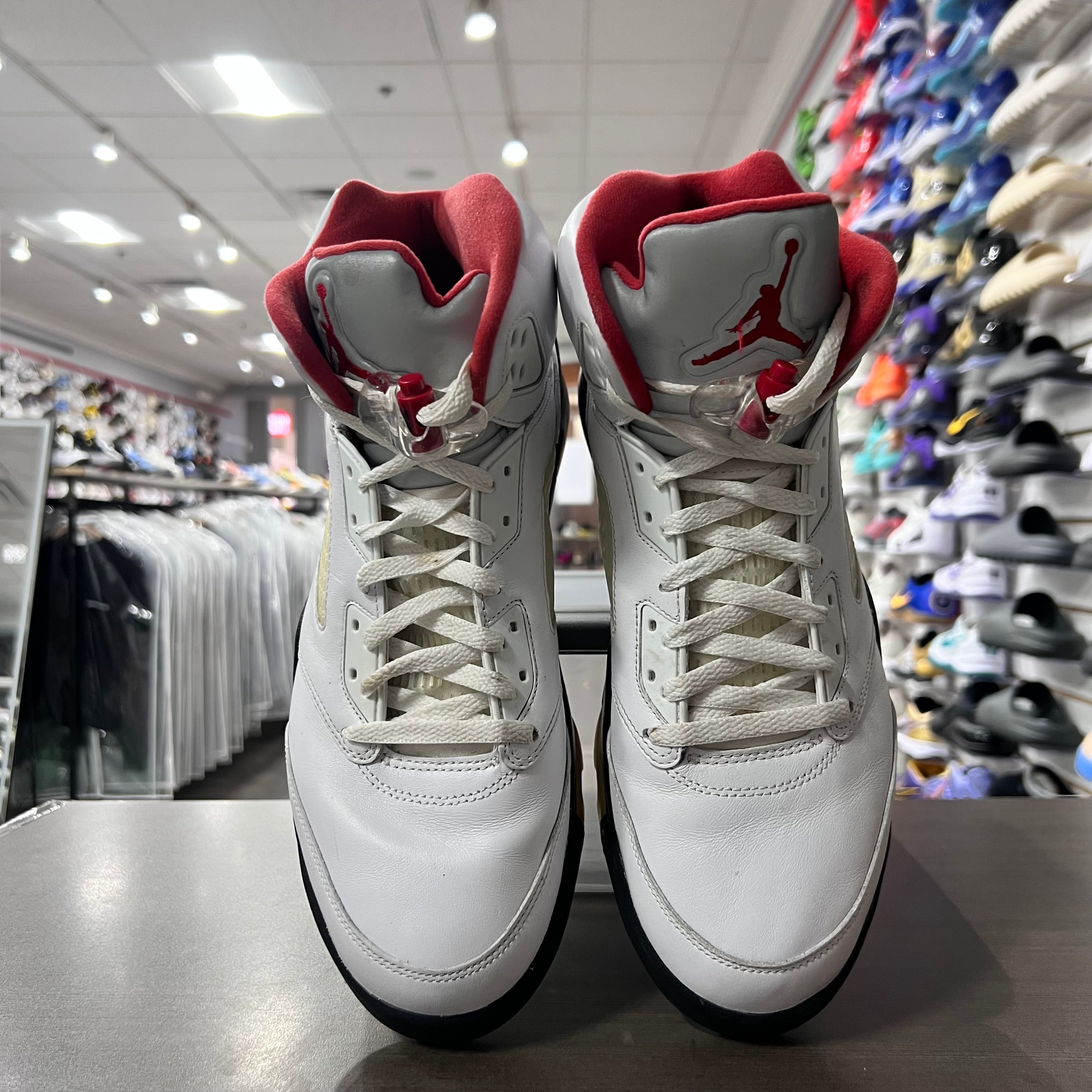 Jordan 5 Retro Fire Red Silver Tongue (2020)(Lightly Worn+Replacement Box)