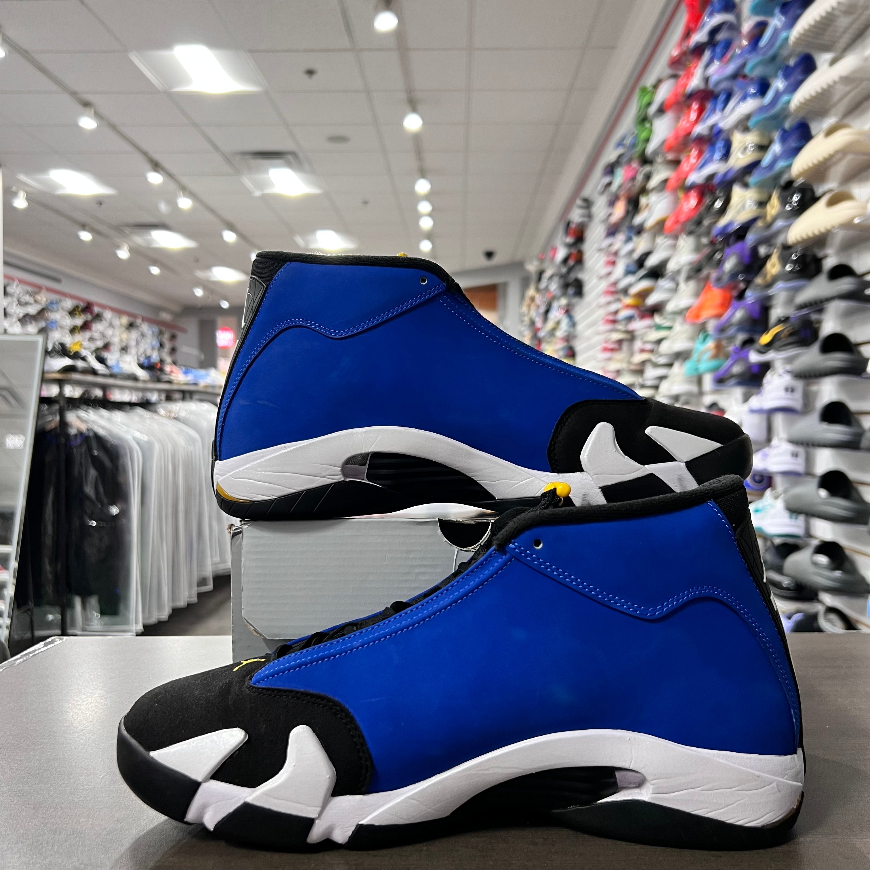 Jordan Retro 14 Mens Laney (Lightly Worn)
