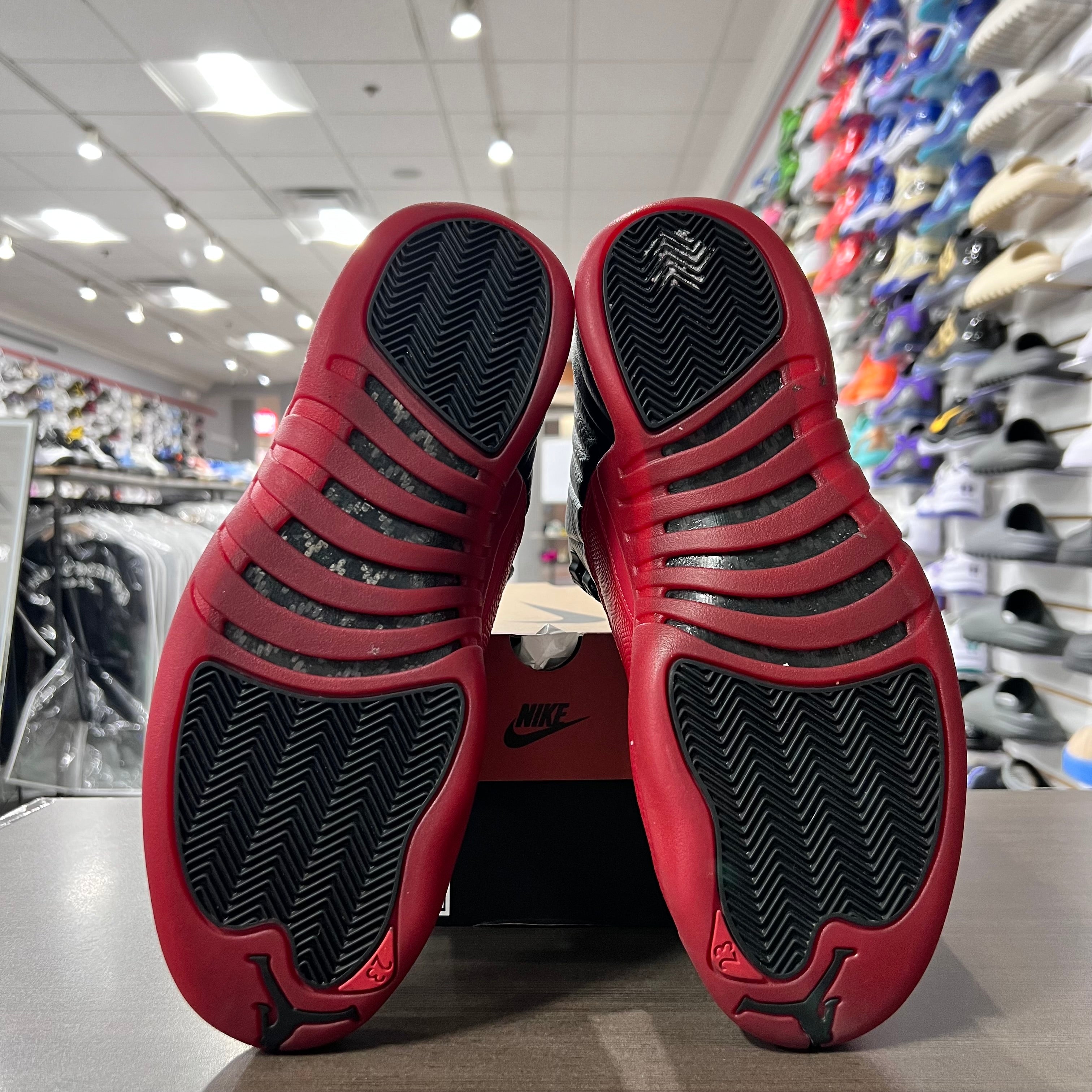 Jordan Retro 12 Mens Flu Game (2025)(Lightly Worn)