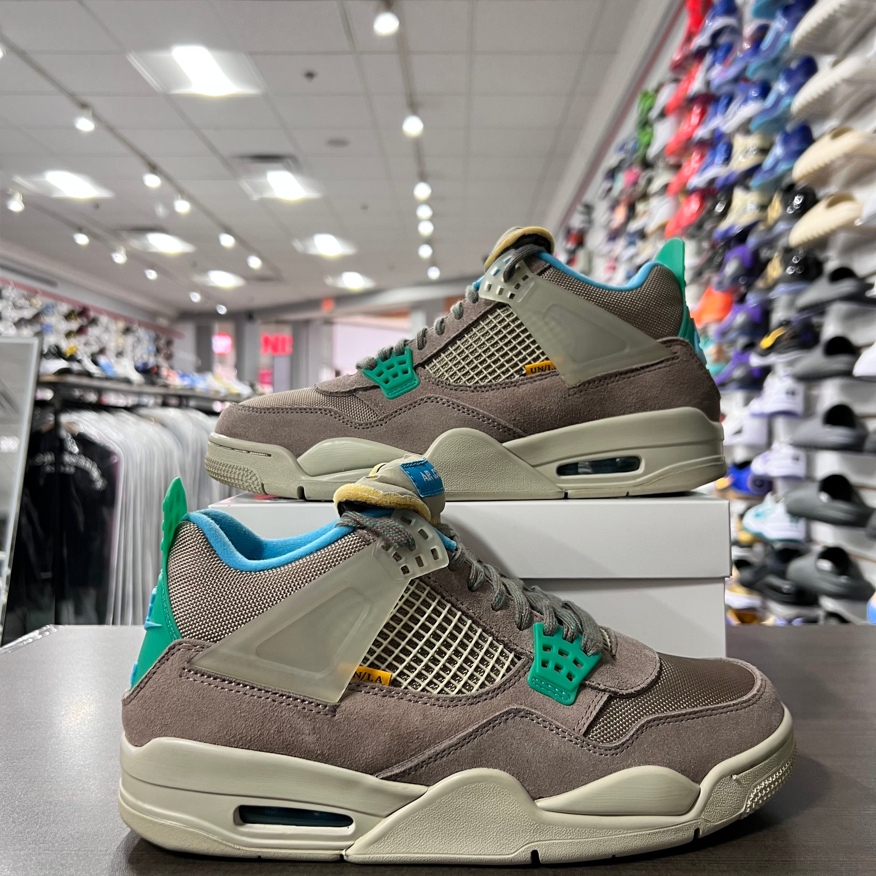 Jordan Retro 4 Mens Union Taupe Haze (Lightly Worn+Replacement Box)