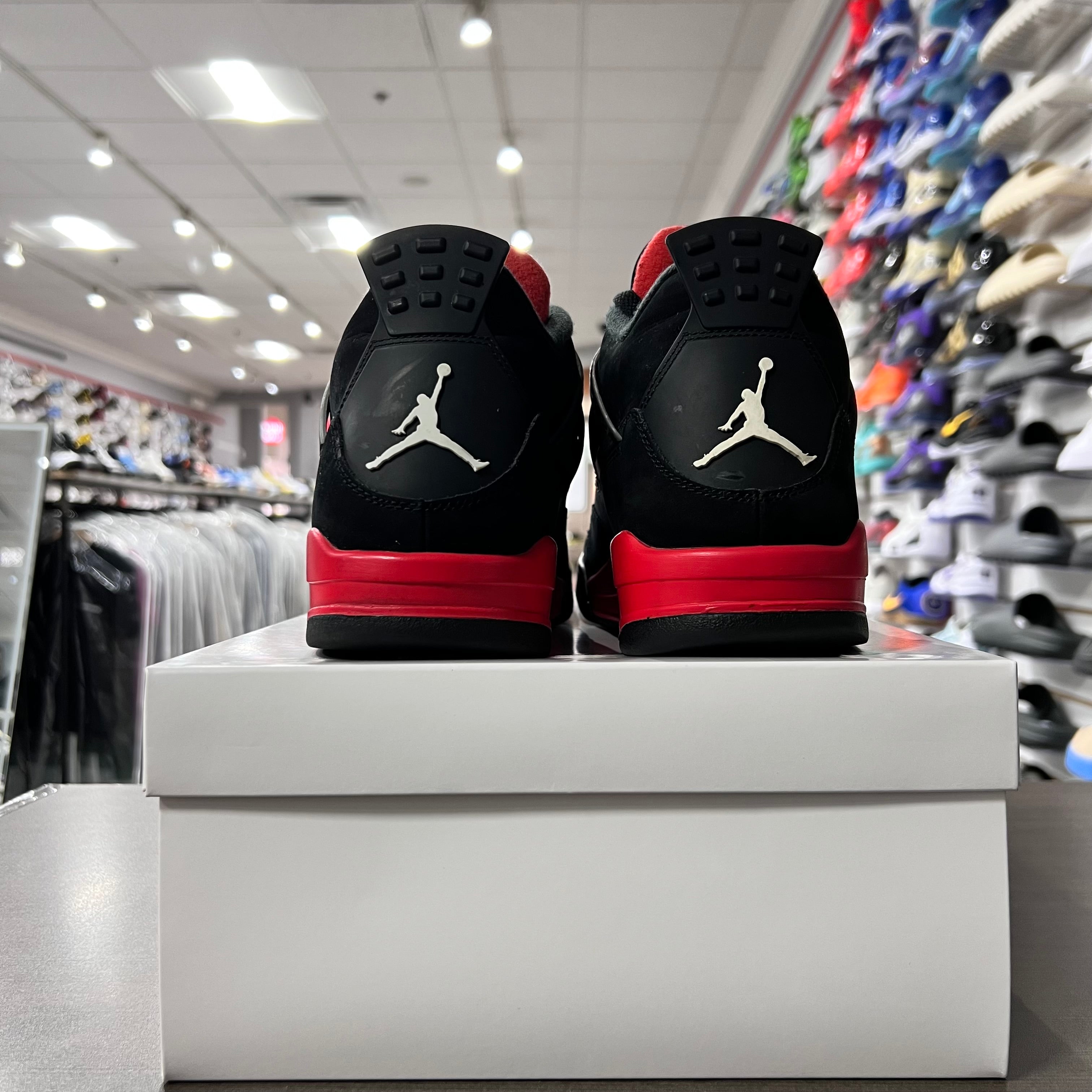 Jordan Retro 4 Mens Red Thunder (Lightly Worn+Replacement Box)