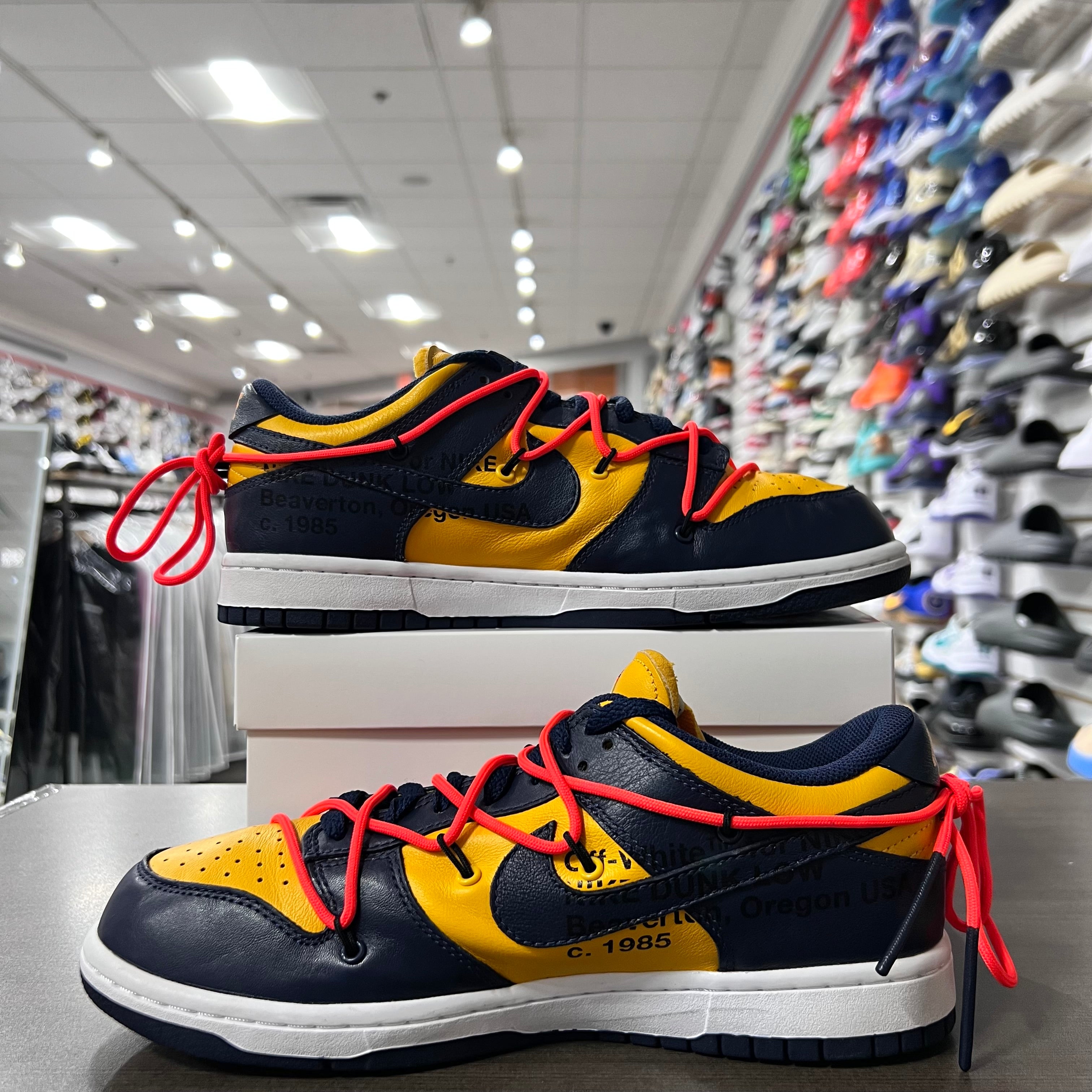 Nike X Off White Dunk Low University Gold (Lightly Worn+Replacement Box)