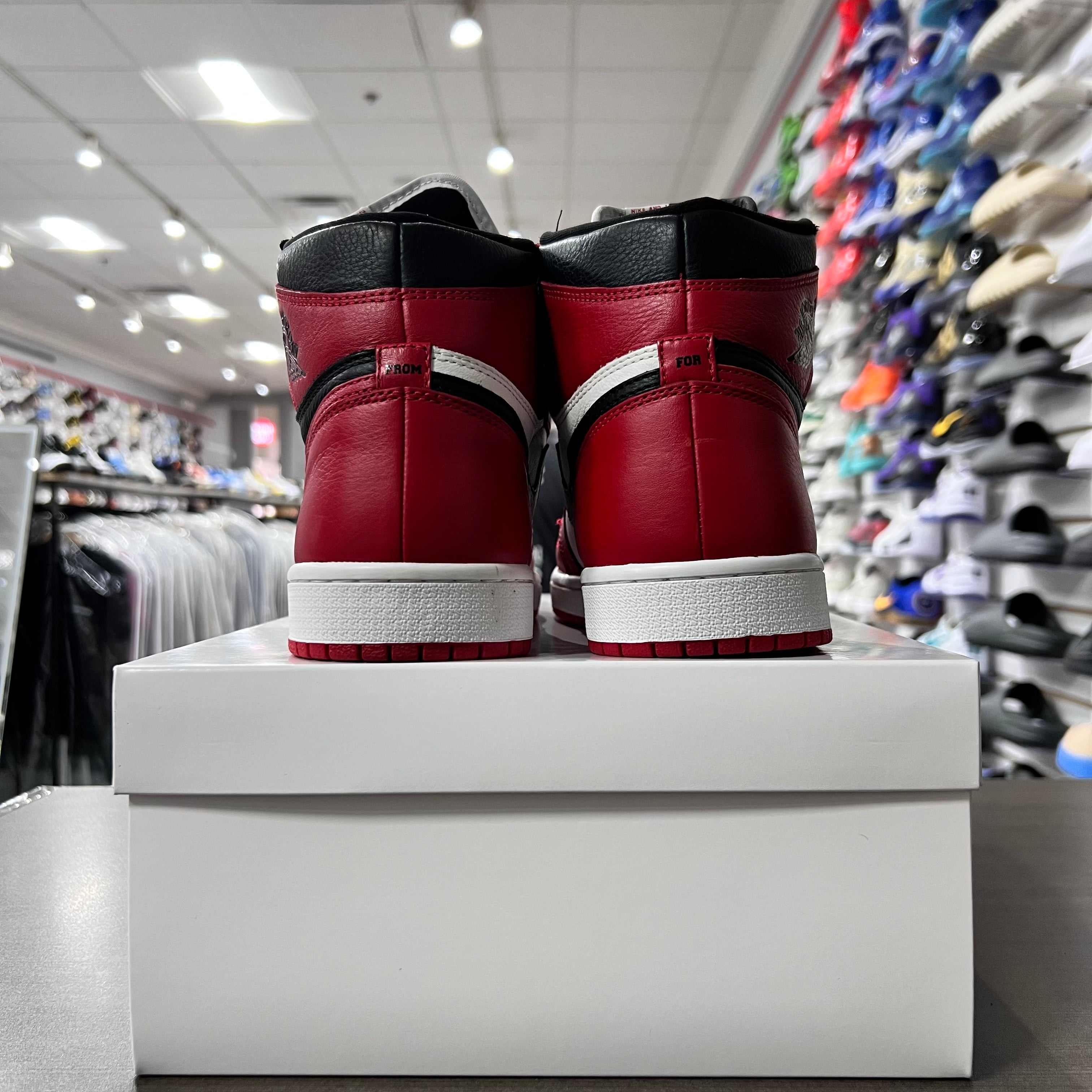 Jordan 1 Retro High Og Mens Homage To Home Chicago (NUMBERED)(Lightly Worn+Replacement Box)