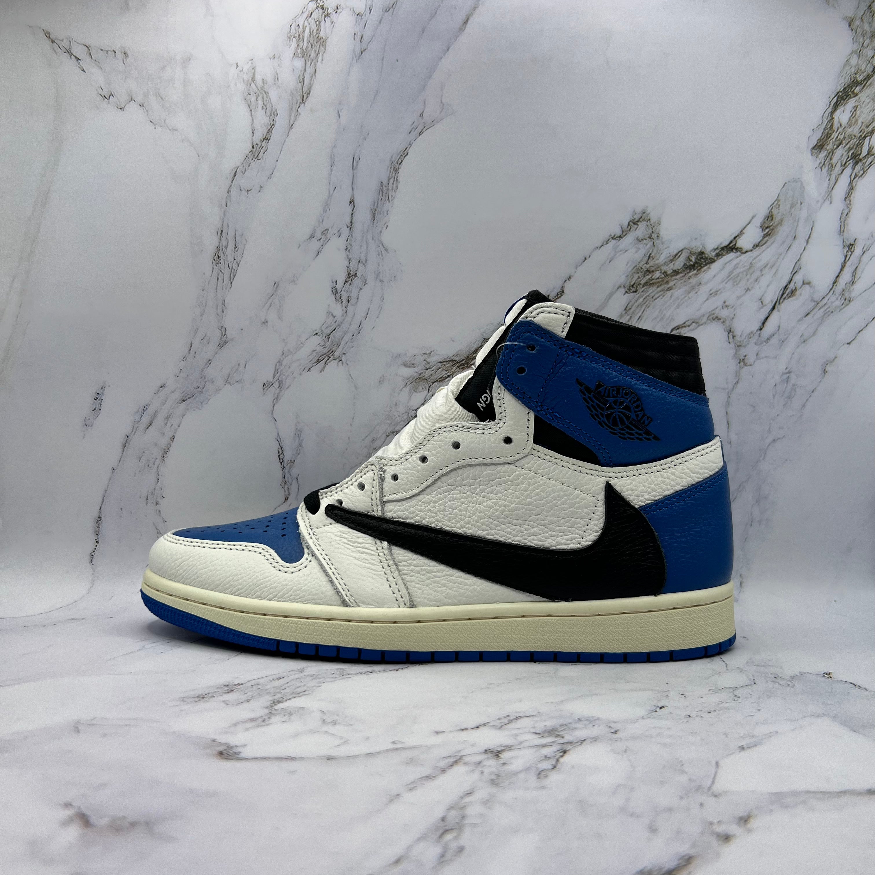 Jordan Retro 1 High Og Mens Travis Fragment