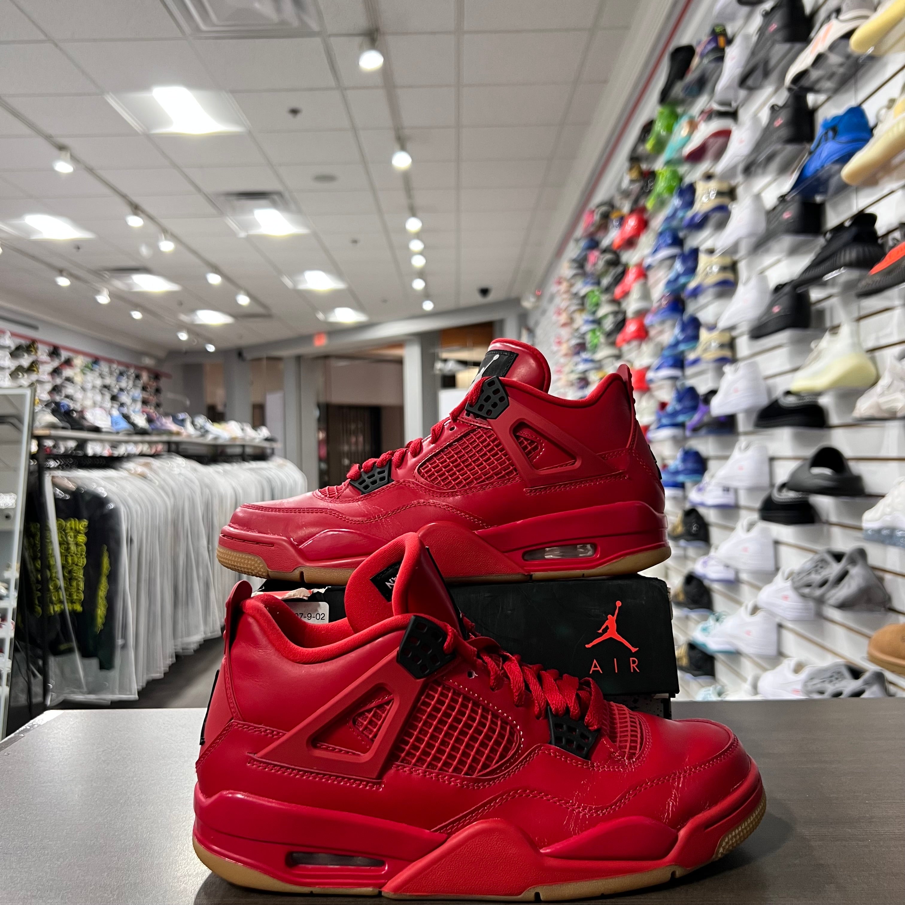 Jordan Retro 4 Womens Singles Day (Lightly Worn)