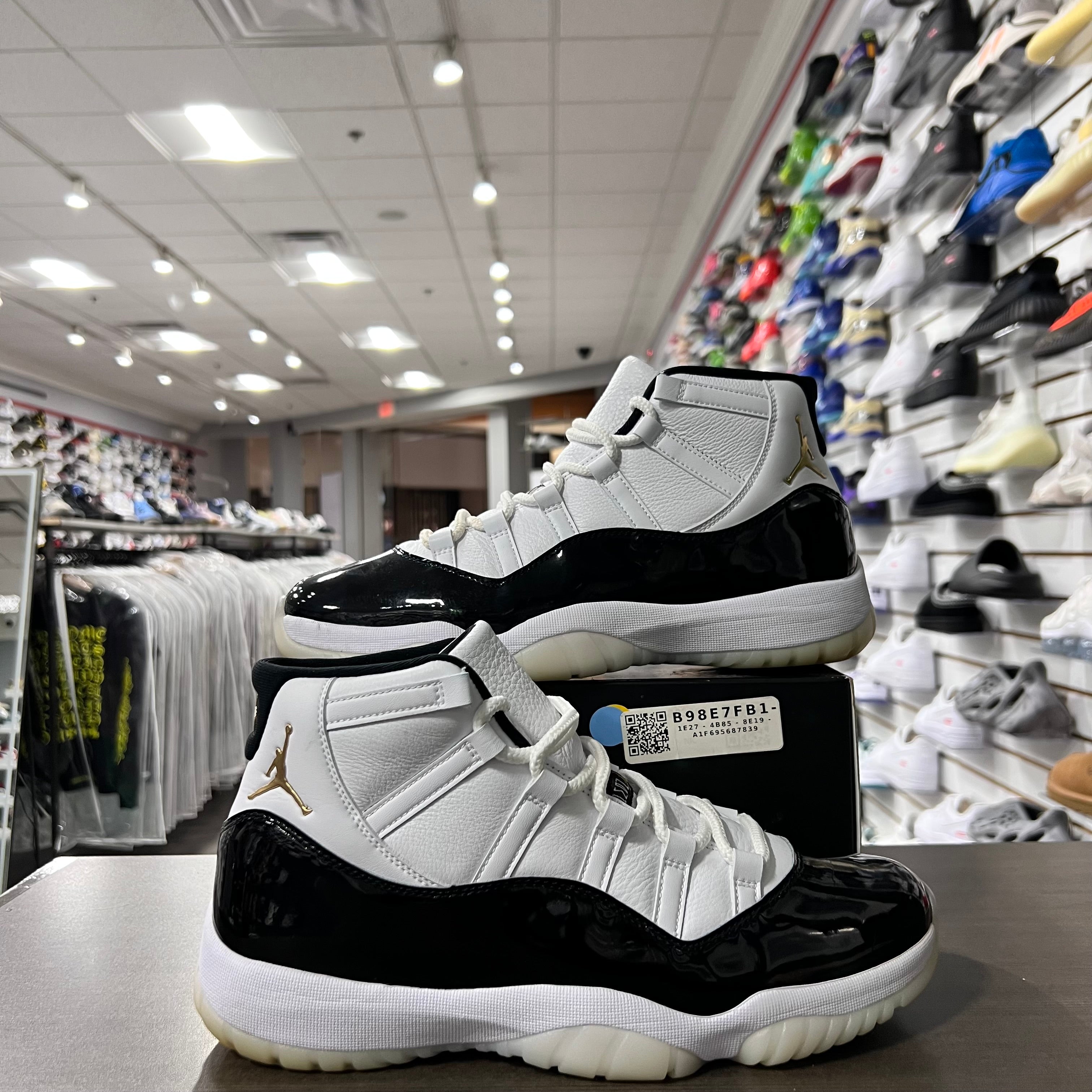 Jordan Retro 11 Mens Gratitude (Lightly Worn)